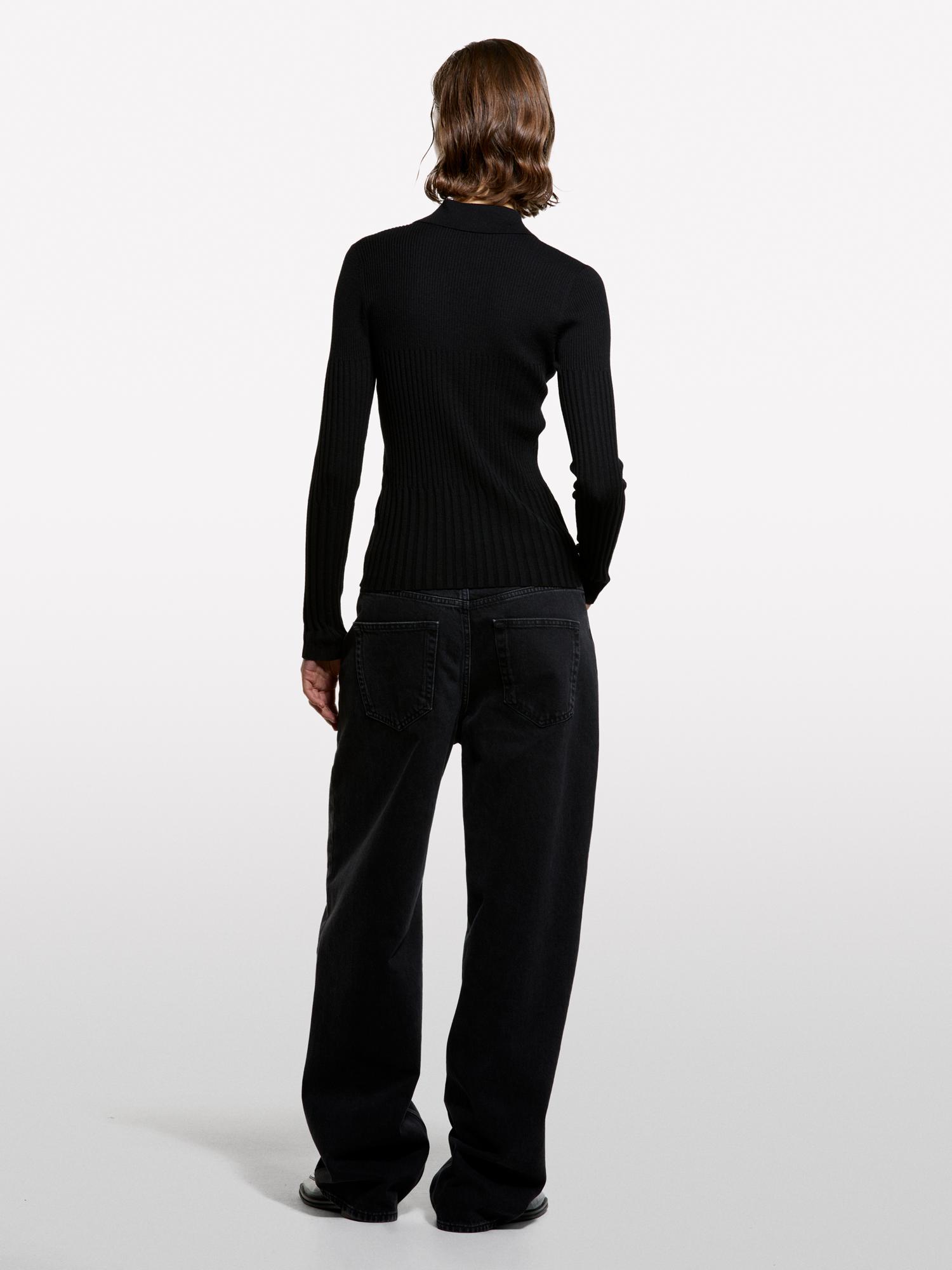 Kadın Siyah Viskoz ve Yün Karışımlı Düğmeli Slim Fit Polo Yaka Kazak