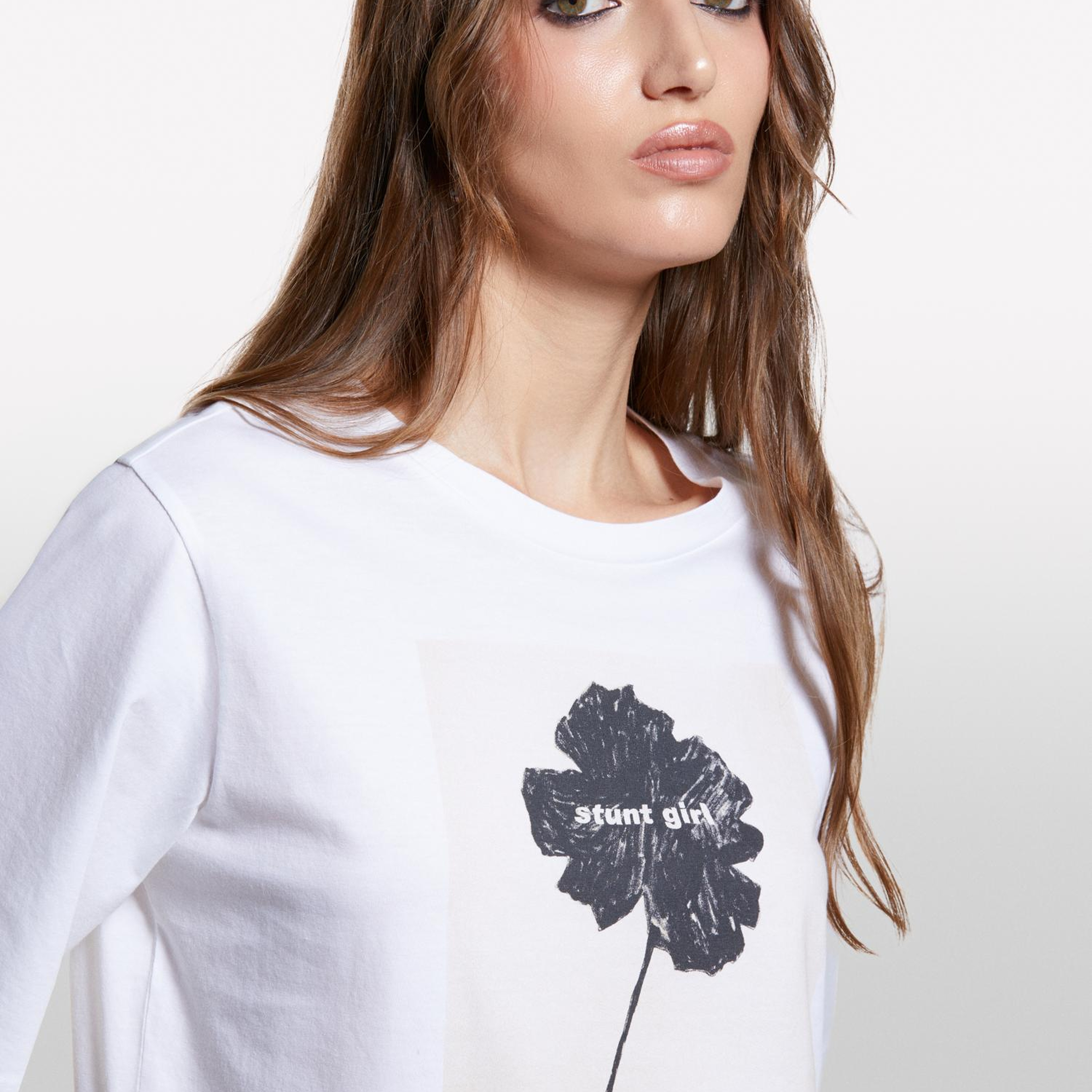Kadın Krem %100 Pamuk Önü Baskılı Bisiklet Yaka Boxy Fit T-Shirt