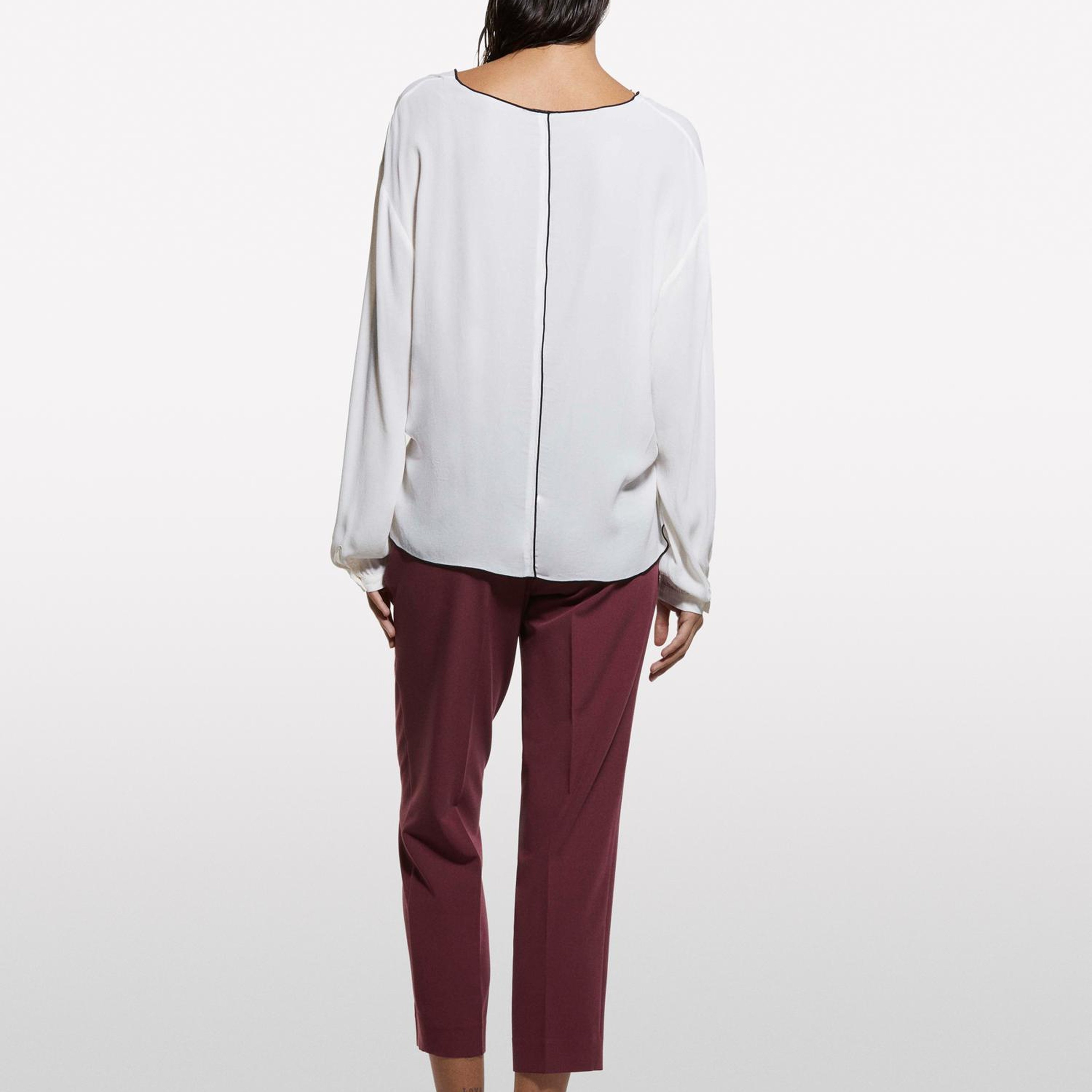 Kadın Krem %100 Viskoz V Yaka Oversize Bluz