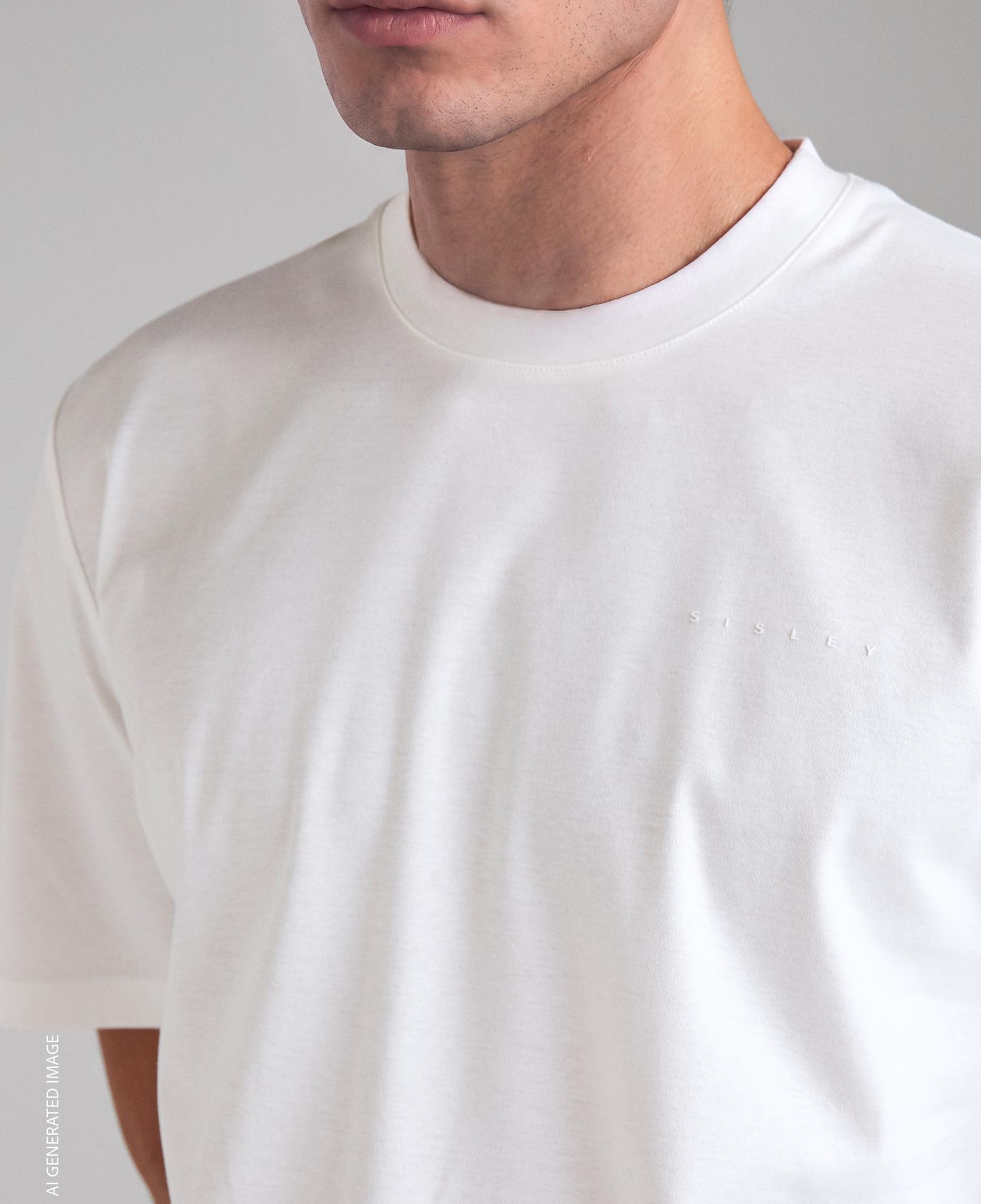 Erkek Beyaz %100 Pamuk Göğüs Baskılı Bisiklet Yaka T-Shirt