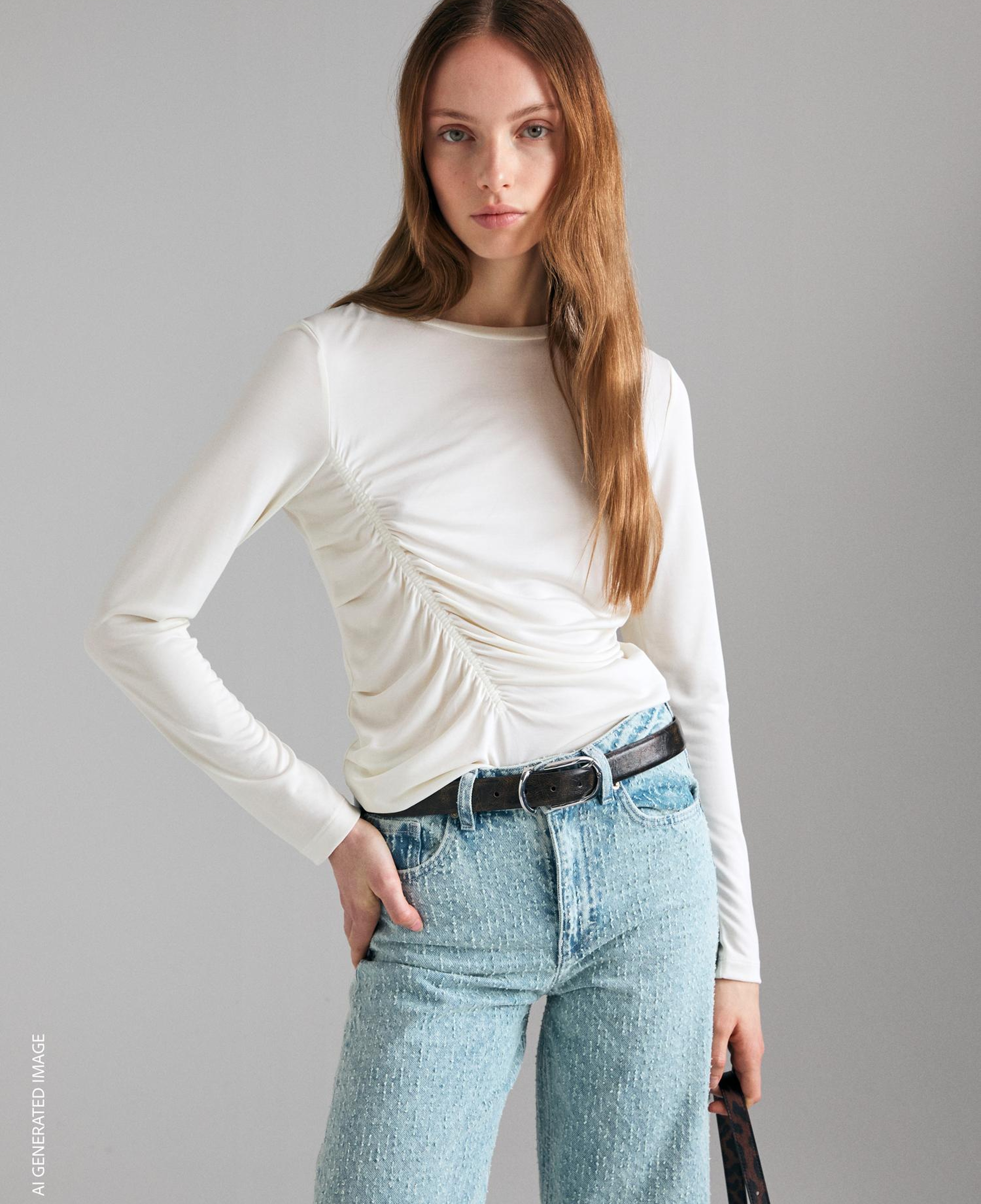 Kadın Krem Modal Karışımlı Önü Büzgü Detaylı Bisiklet Yaka Sweatshirt