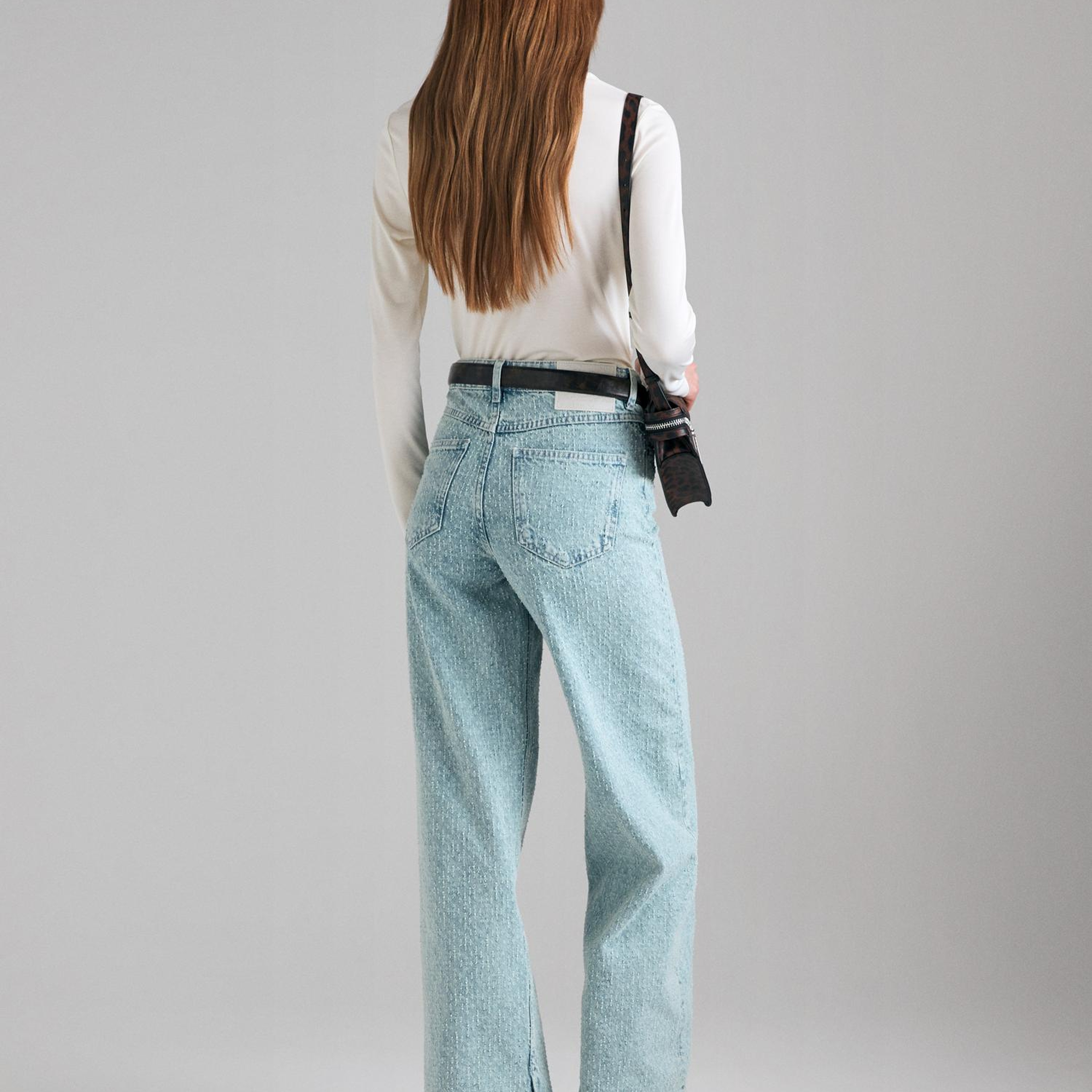 Kadın Açık Mavi %100 Pamuk Paçası Yırtmaç Detaylı Denim Pantolon