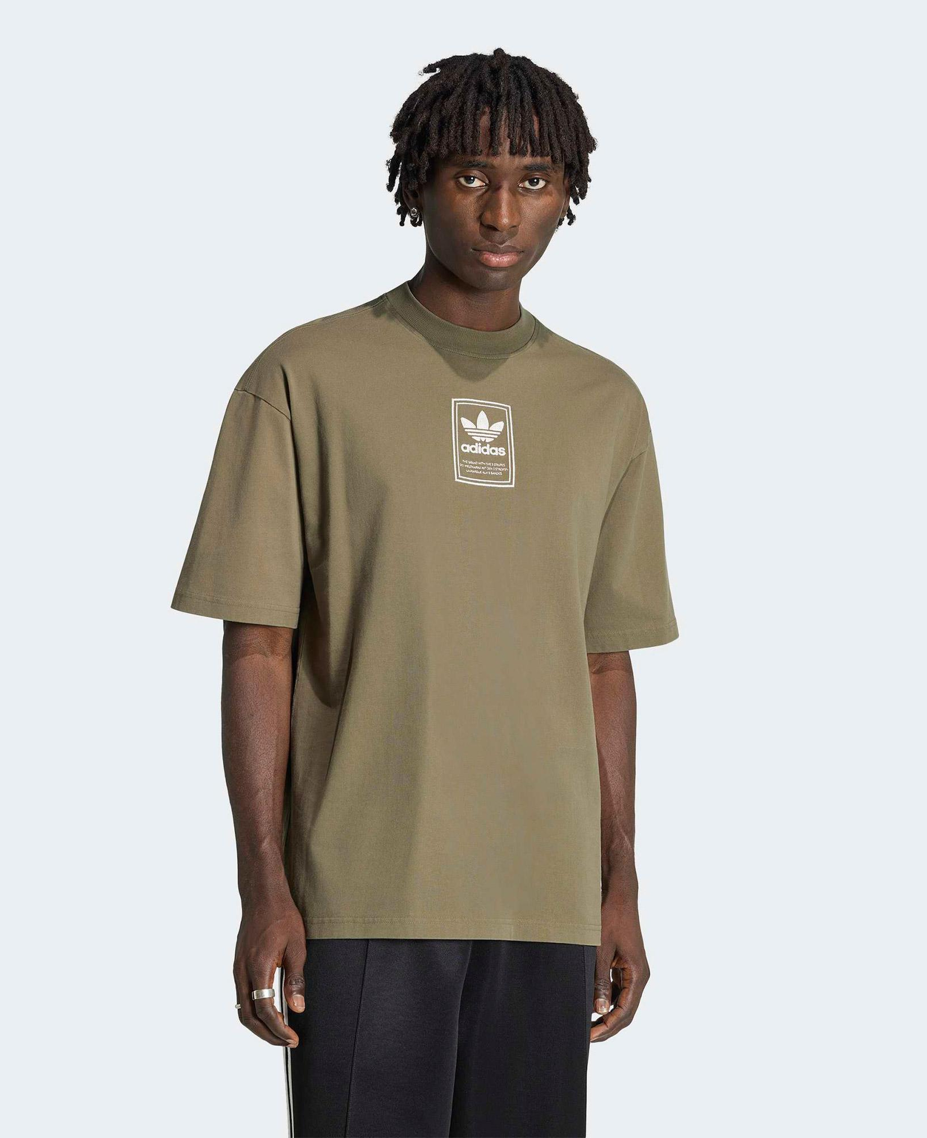 adidas Elevated GFX Erkek Haki T-Shirt