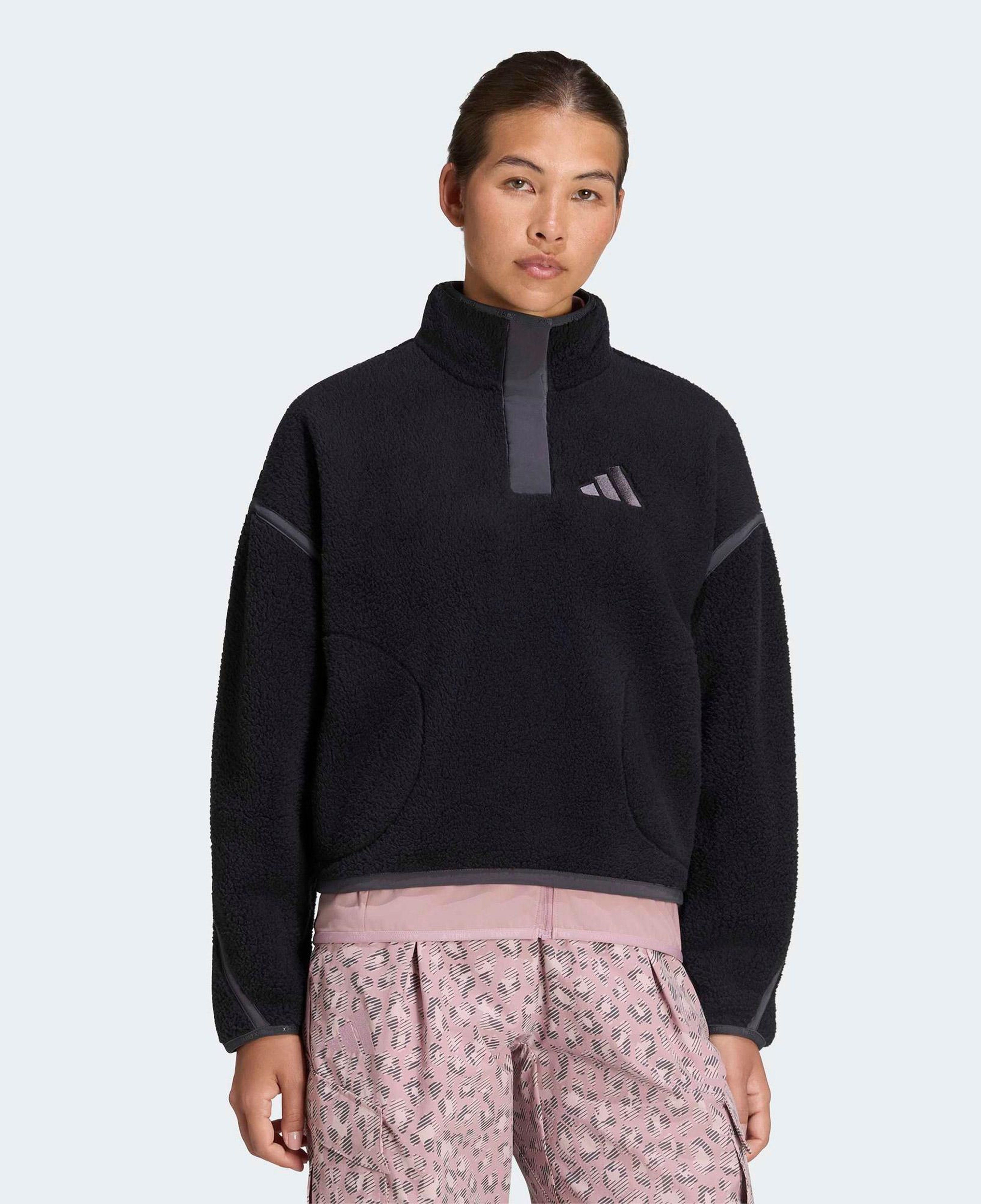 adidas Essentials Kadın Siyah Polar Sweatshirt