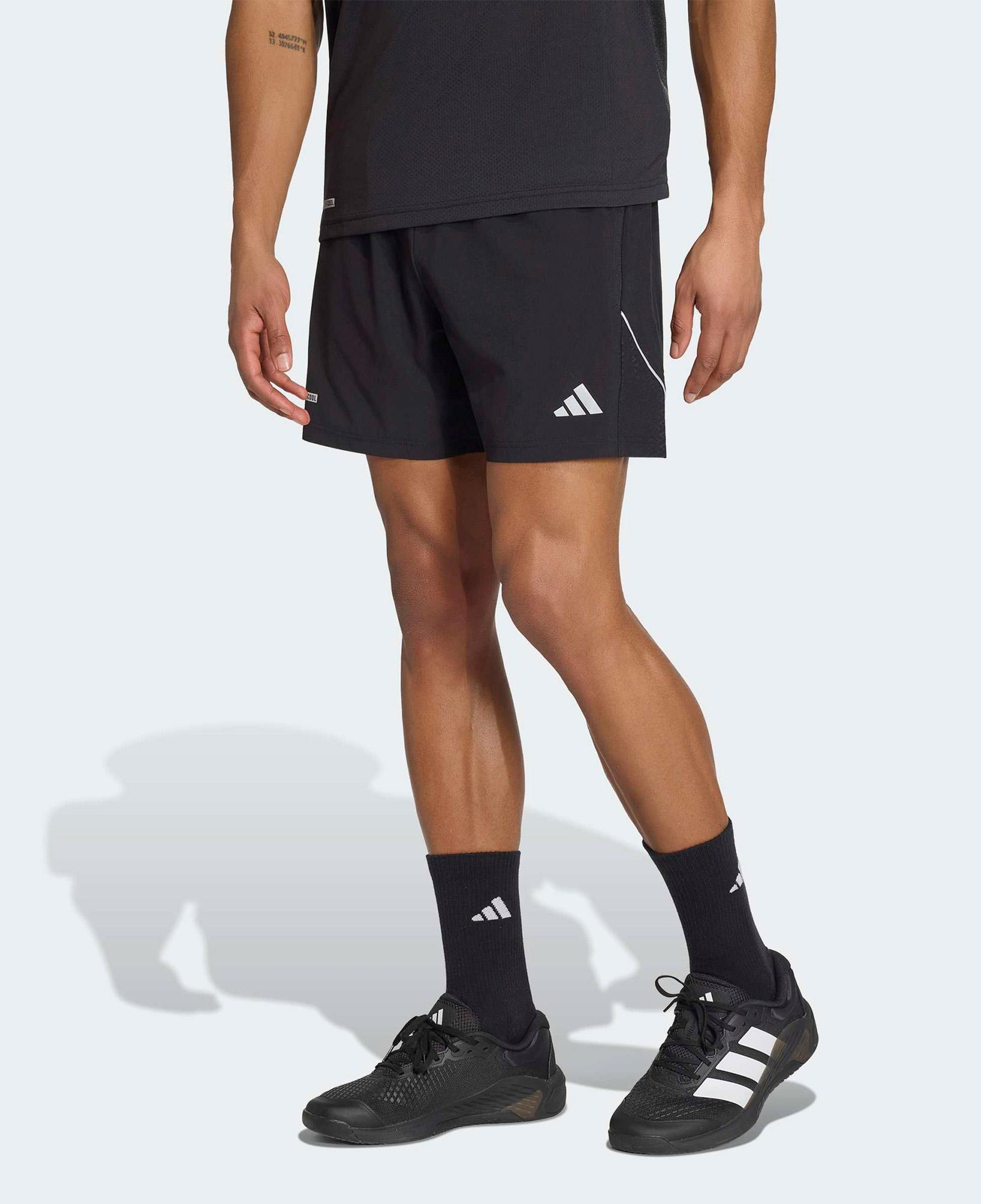 adidas Tech Apparel Erkek Siyah Şort