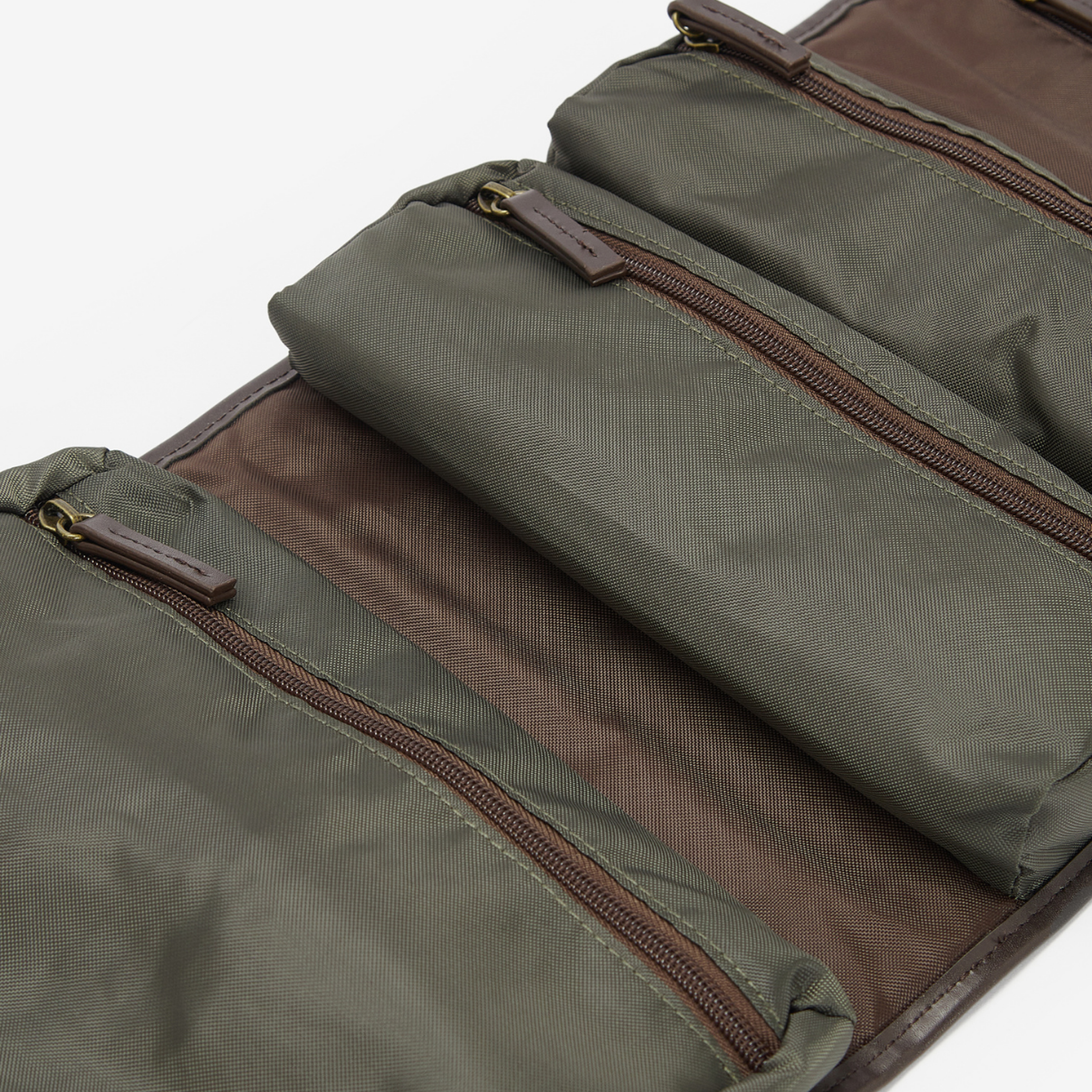 Barbour Wax Hanging Washbag Organizer