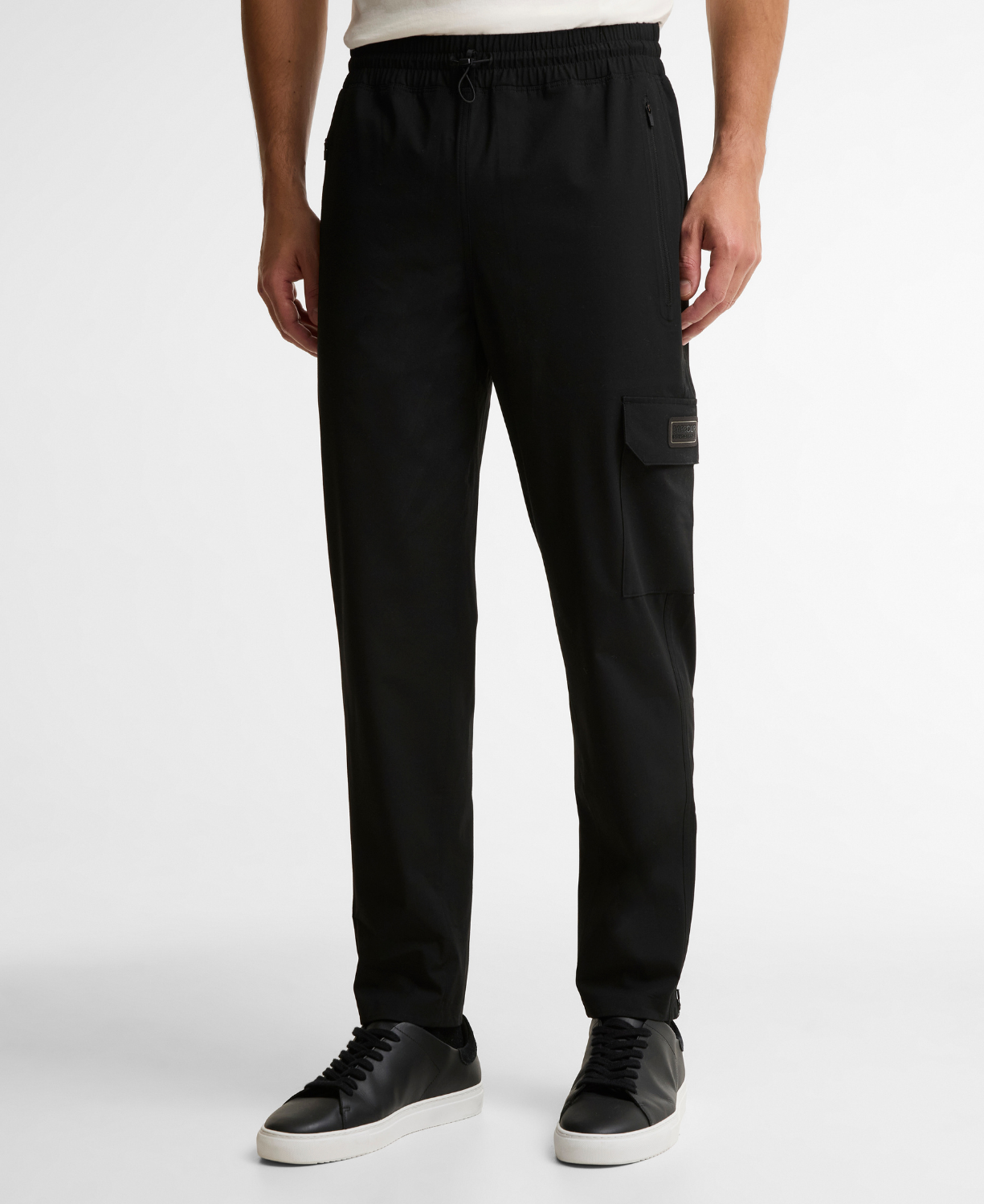 B.Intl Tash Pantolon