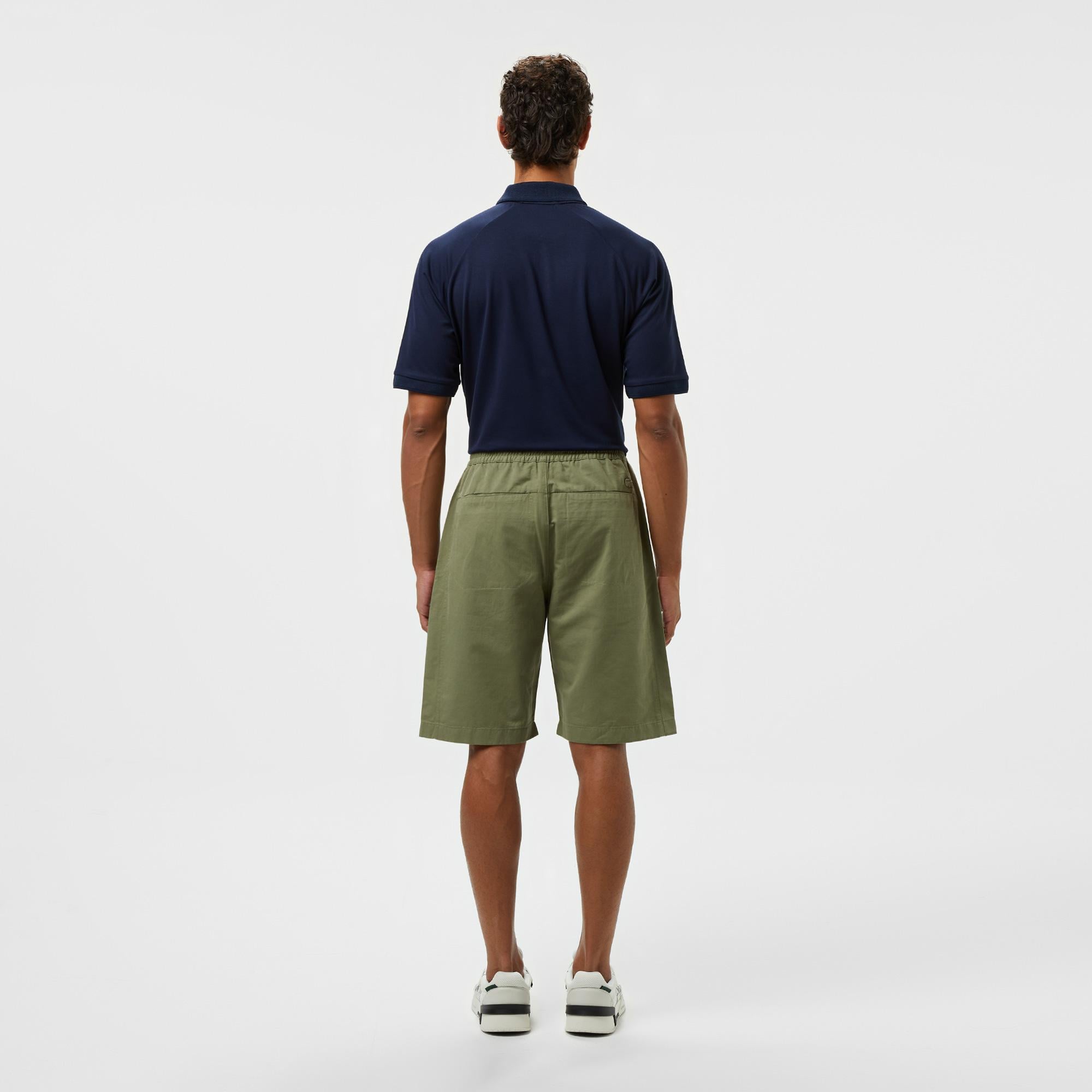 Erkek Relaxed Fit Haki Keten Karışımlı Bermuda Şort