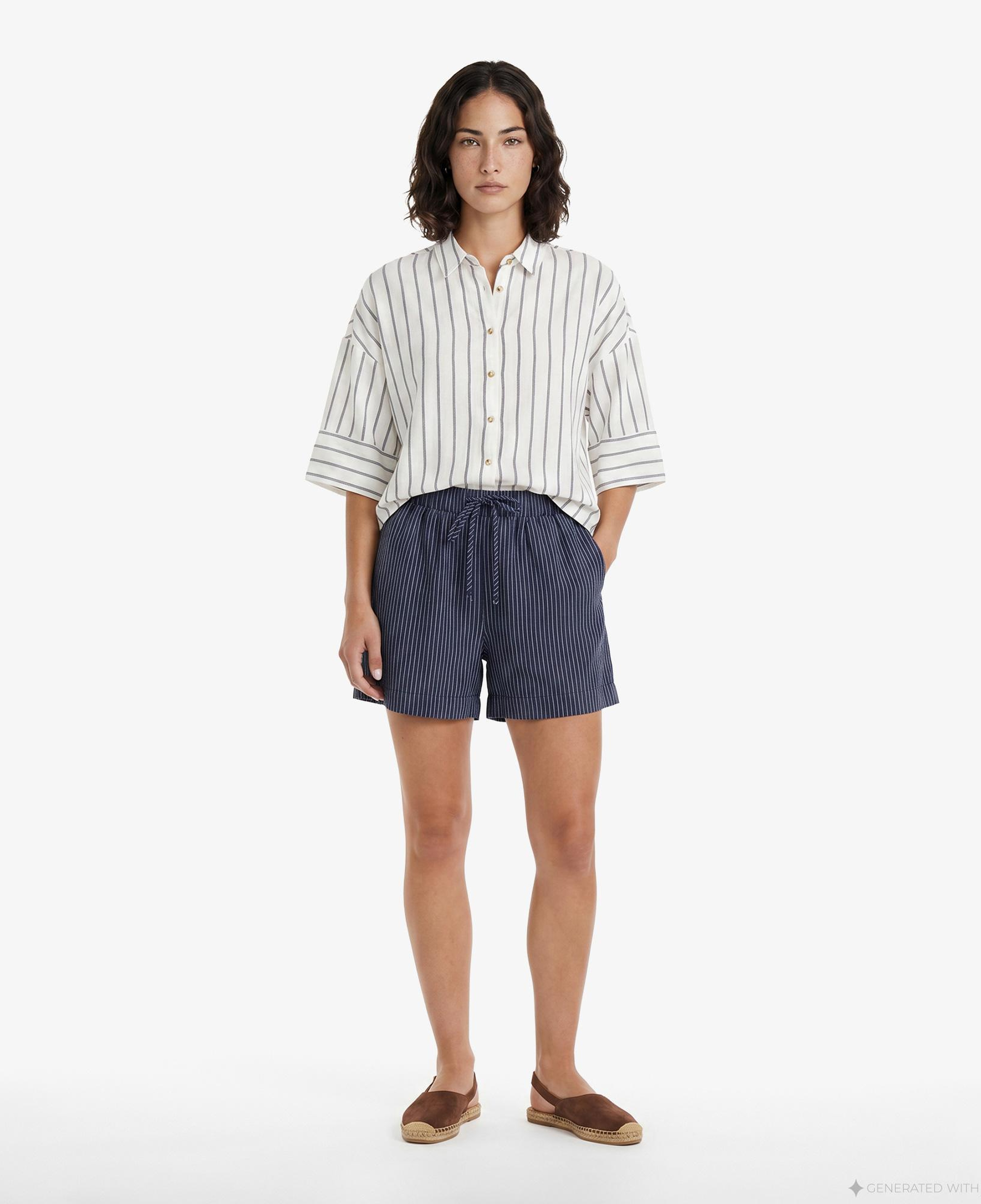 Nautica Kadın Beyaz Regular Fit Kısa Kollu Çizgili Gömlek