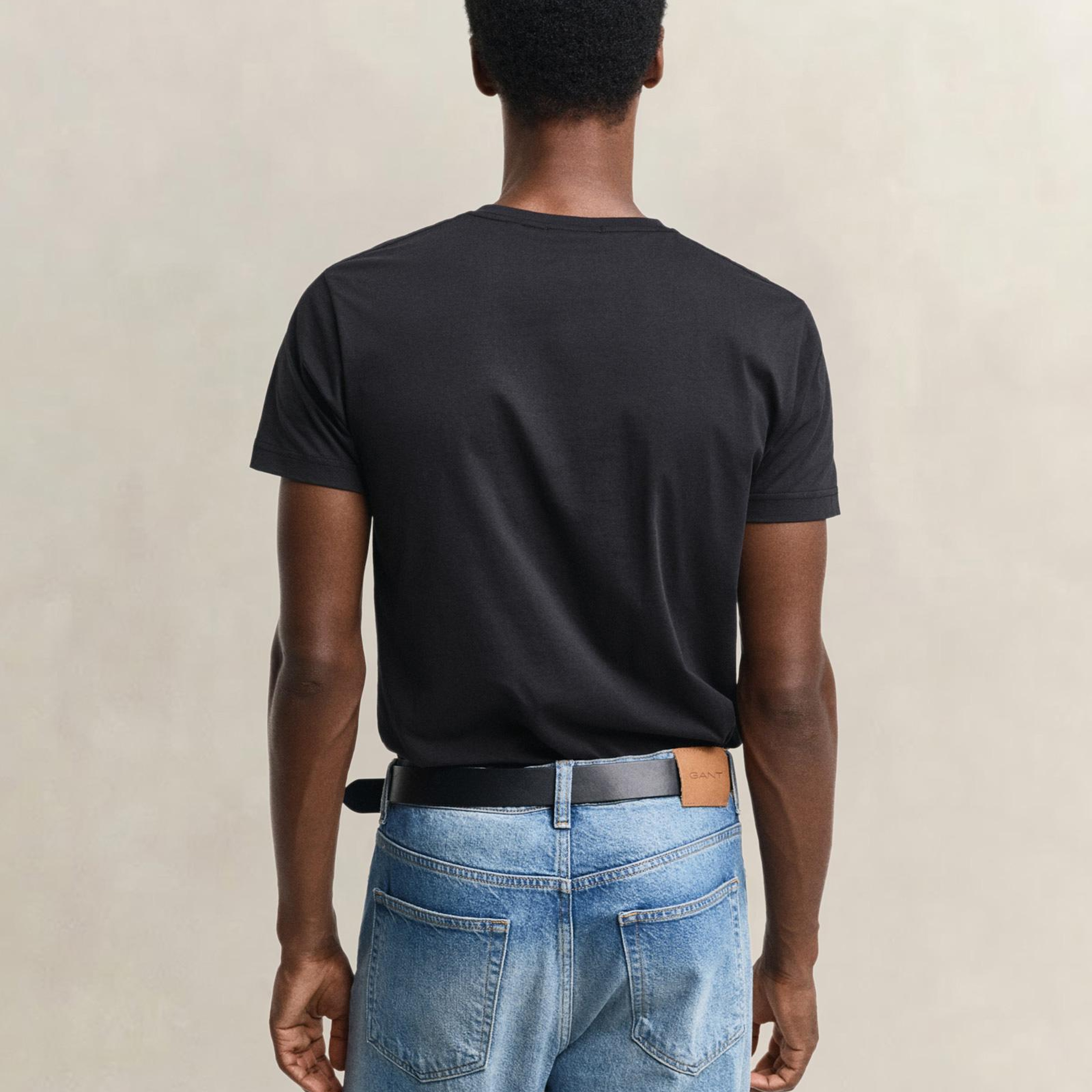 GANT Erkek Siyah Slim Fit V Yaka T-Shirt