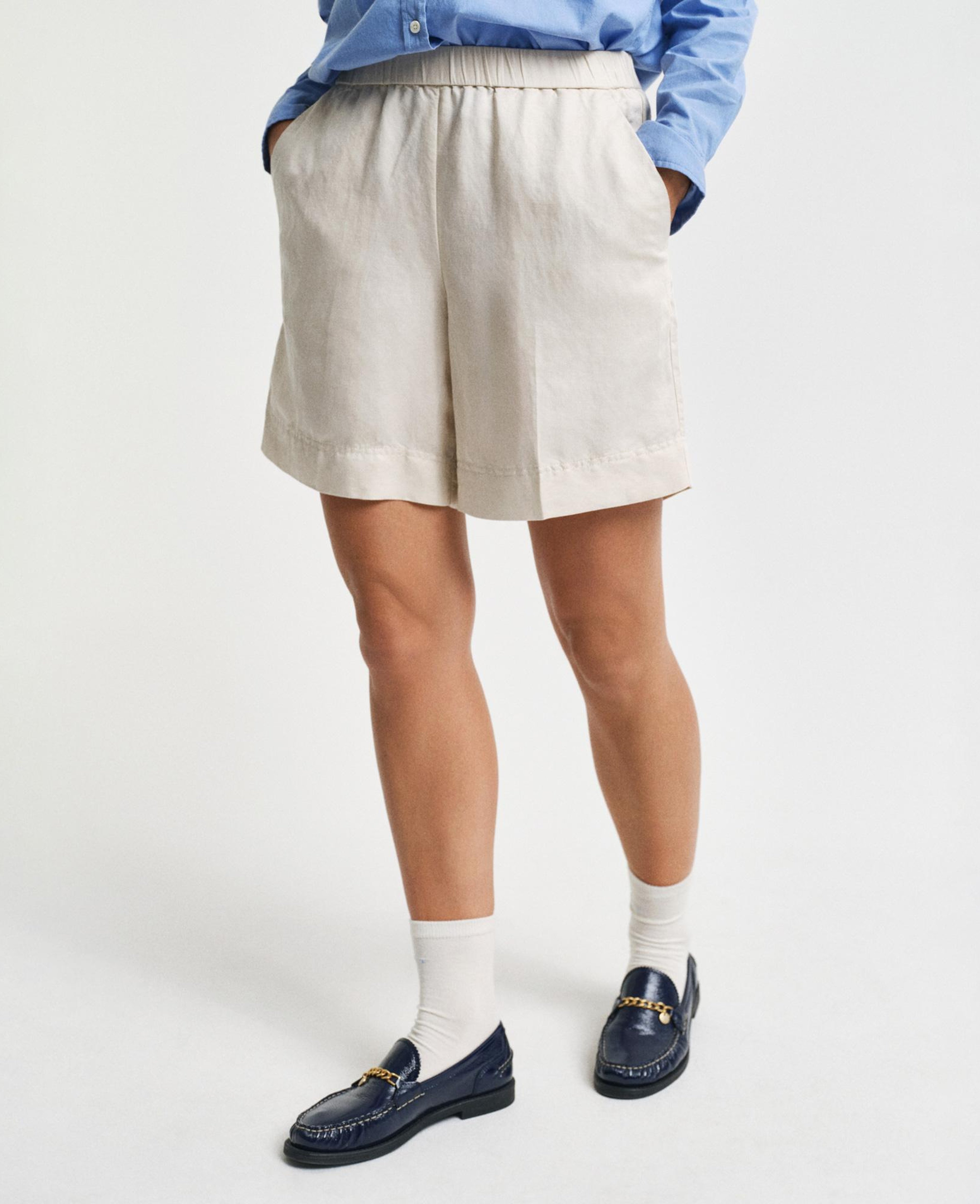 GANT Kadın Krem Relaxed Fit Keten Şort