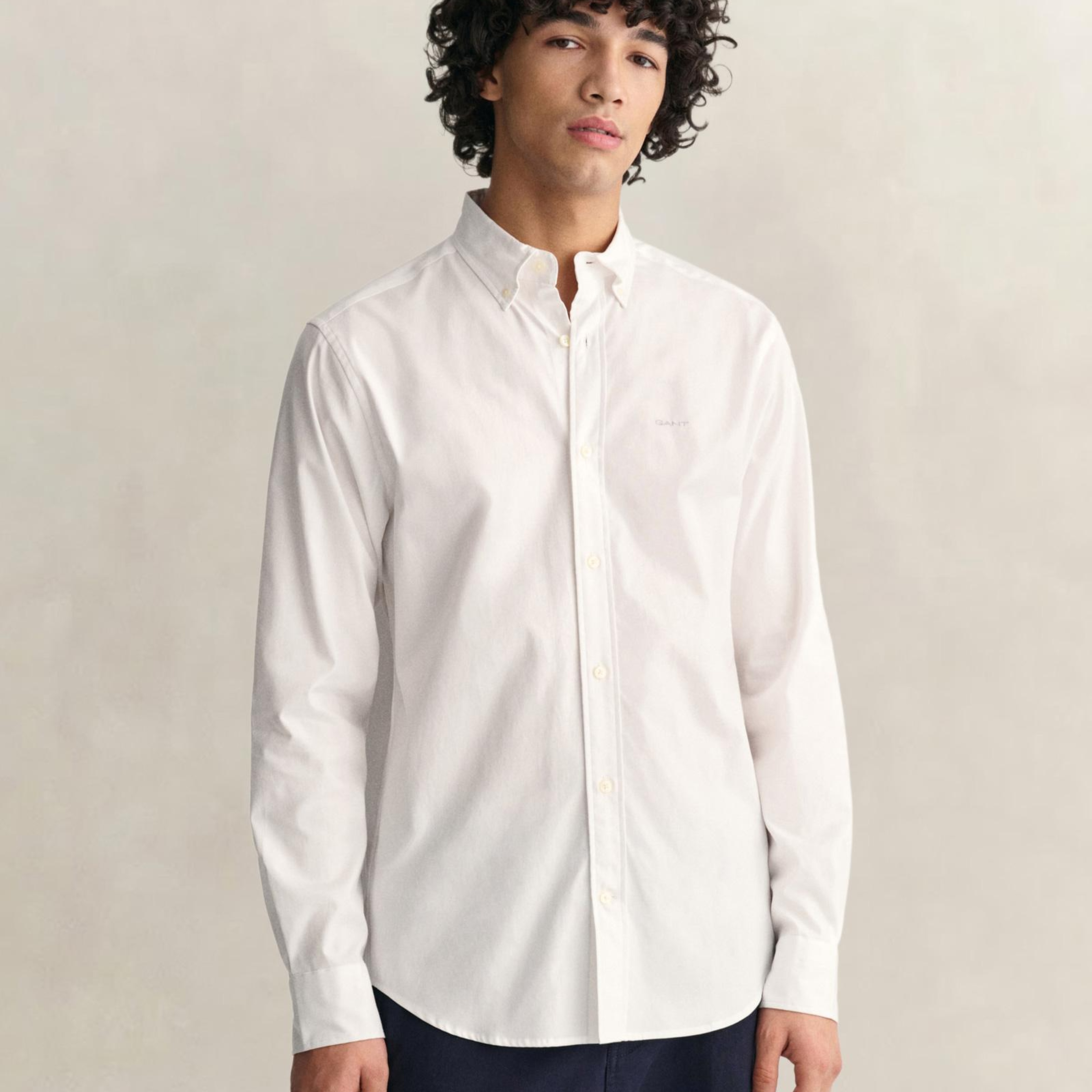 GANT Erkek Beyaz Regular Fit Düğmeli Yaka Oxford Gömlek