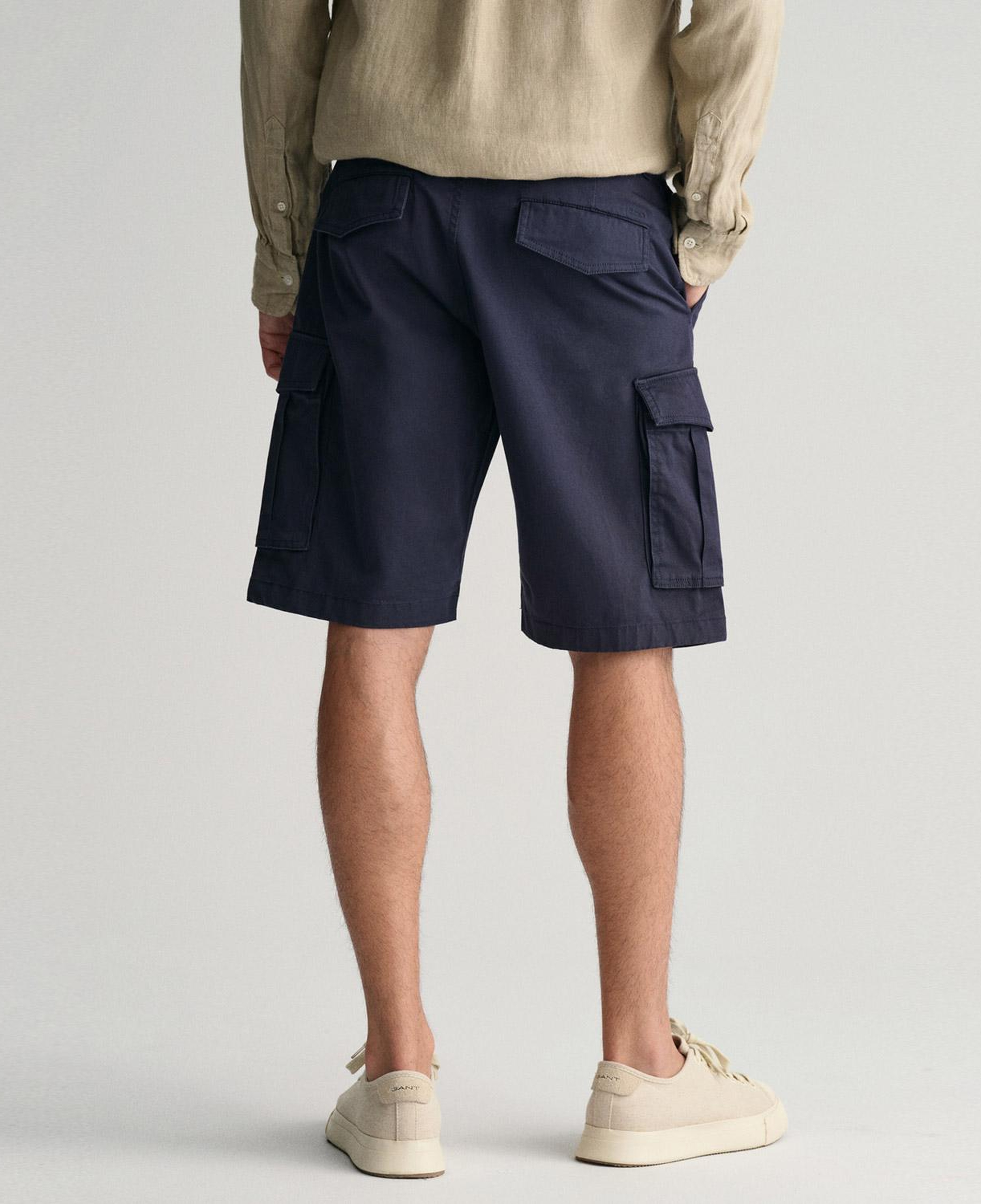 GANT Erkek Lacivert Relaxed Fit Şort
