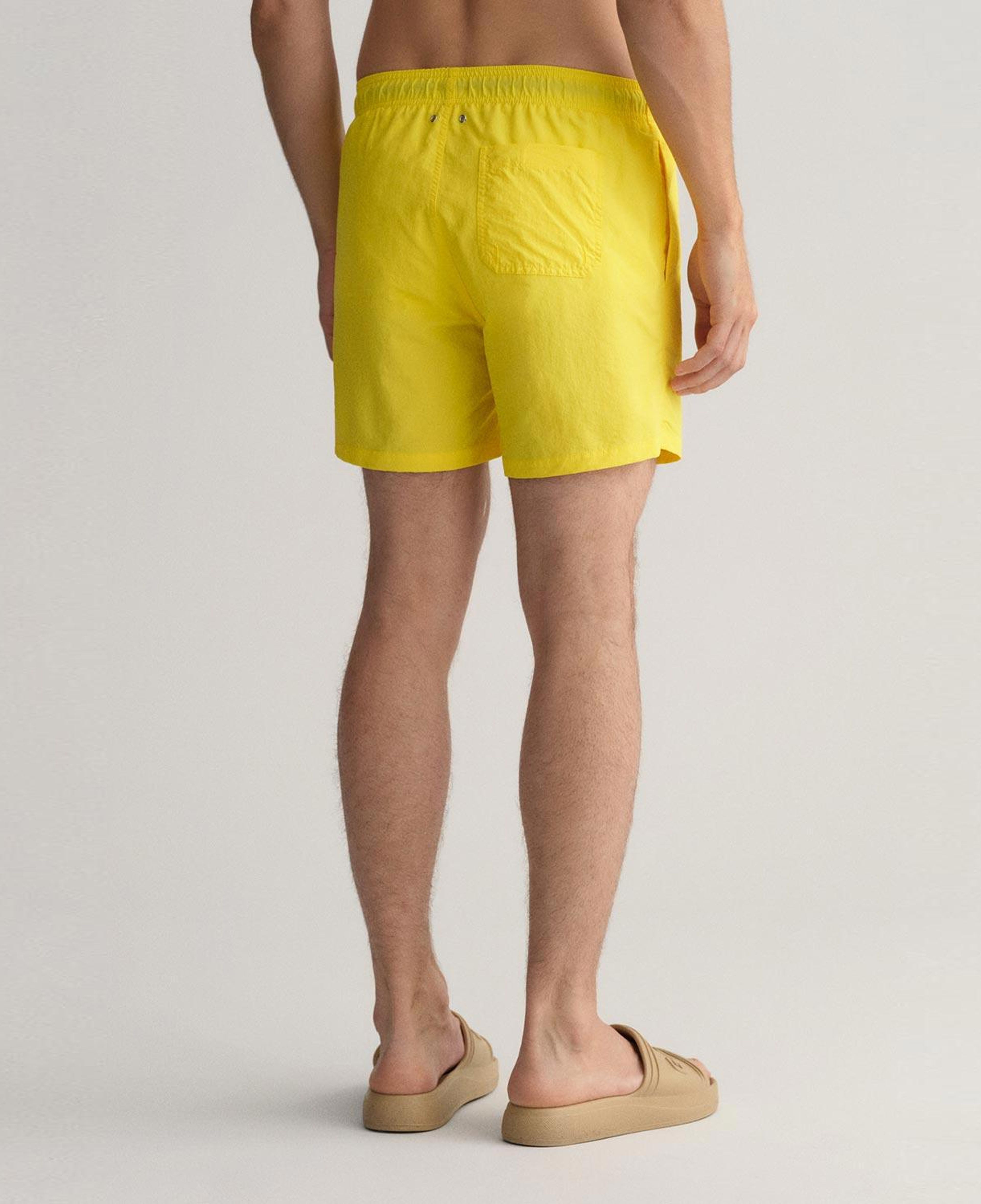 GANT Erkek Sarı Classic Fit Deniz Şortu