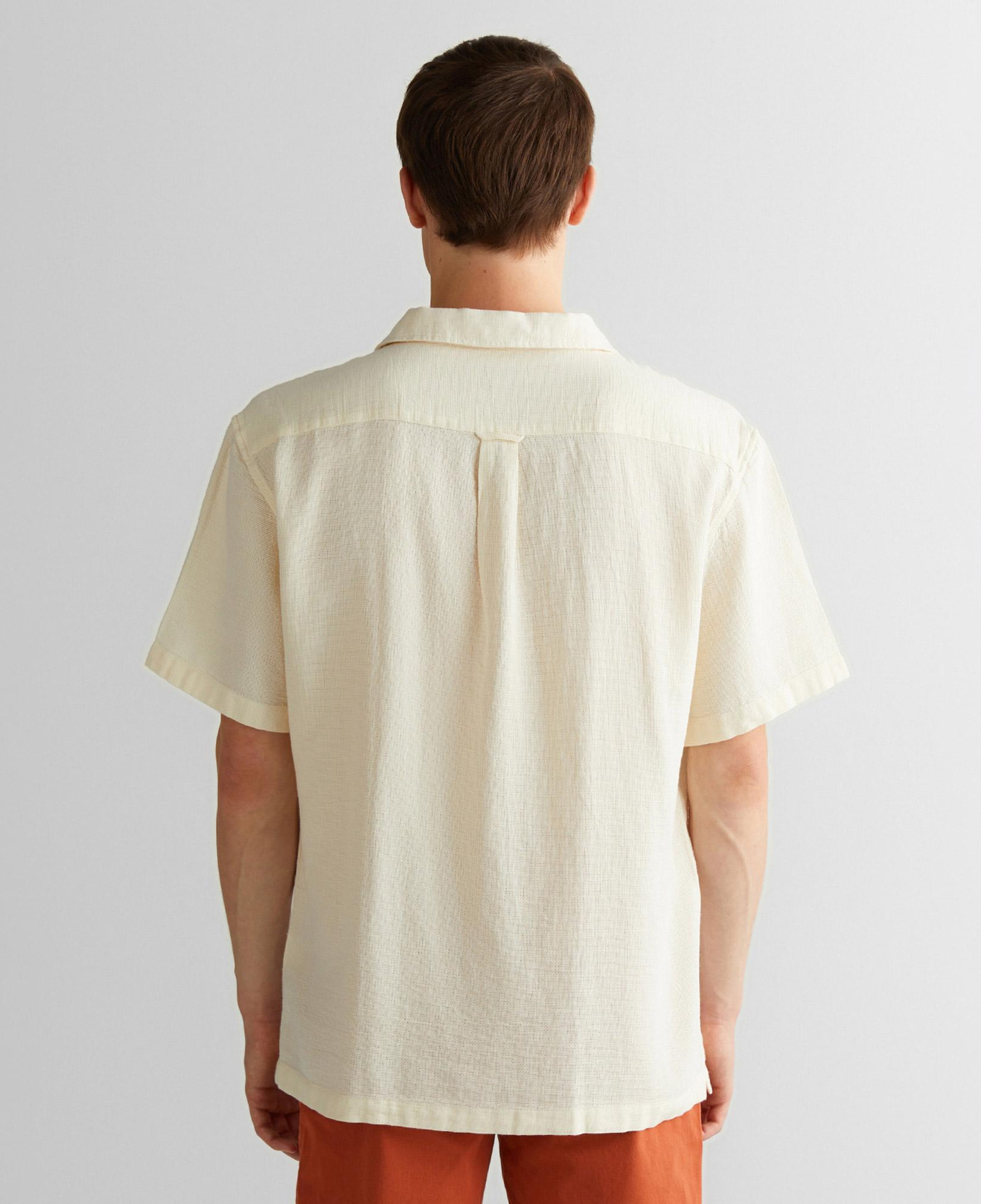 GANT Erkek Krem Regular Fit Klasik Yaka Gömlek