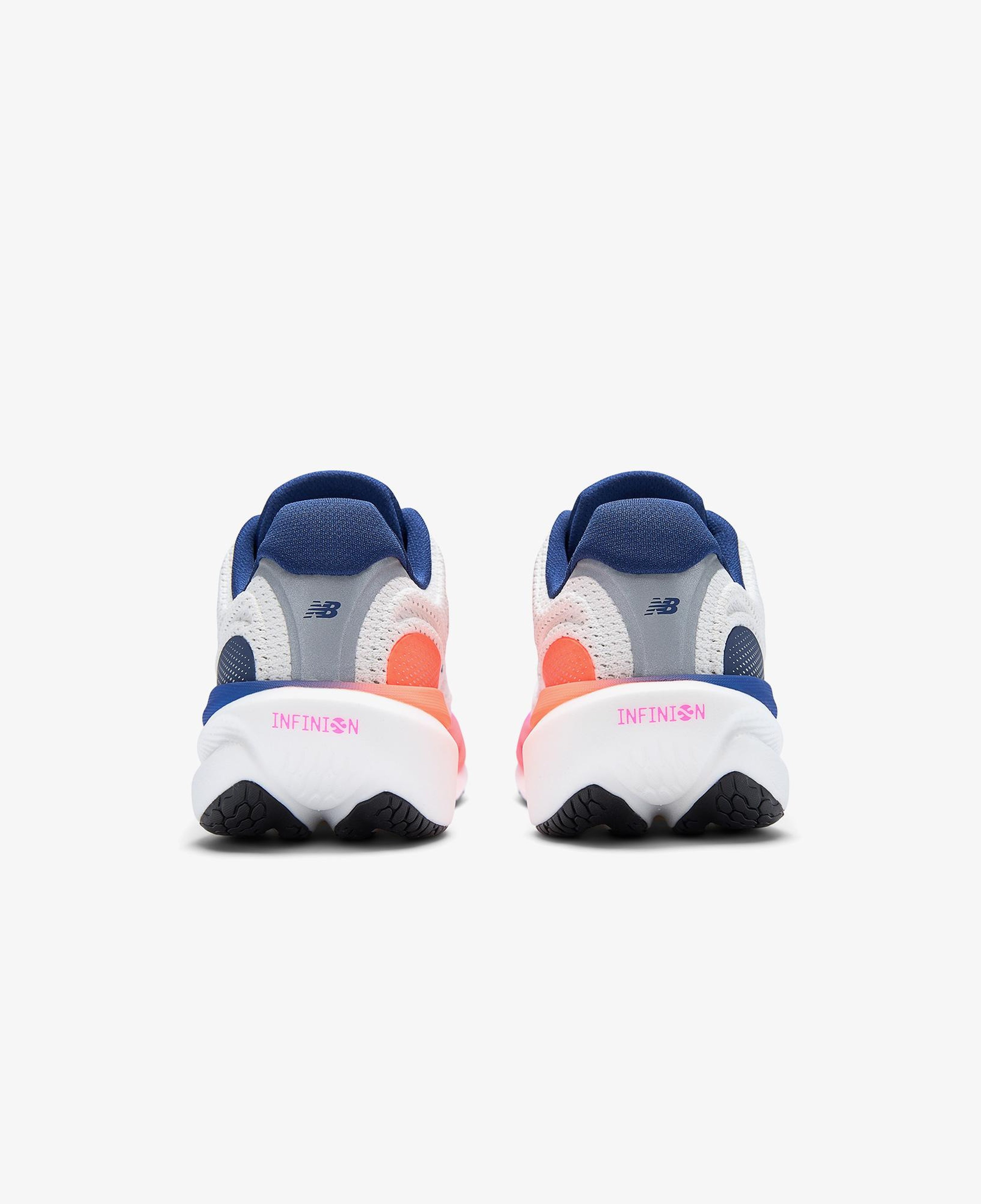 New Balance 1080 Kadın Beyaz Koşu Ayakkabısı