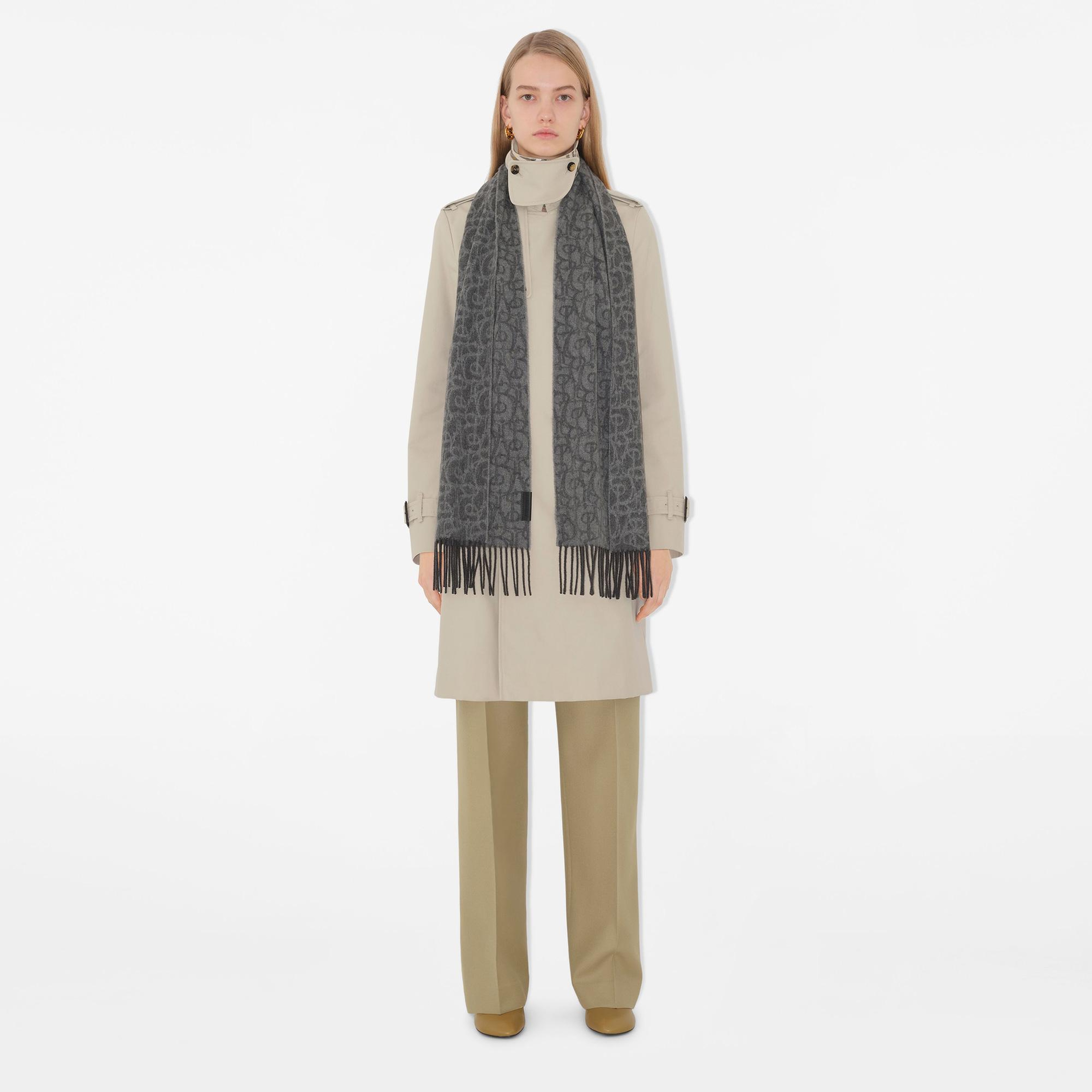 Burberry Anagram Charm Cashmere Kadın Gri Atkı