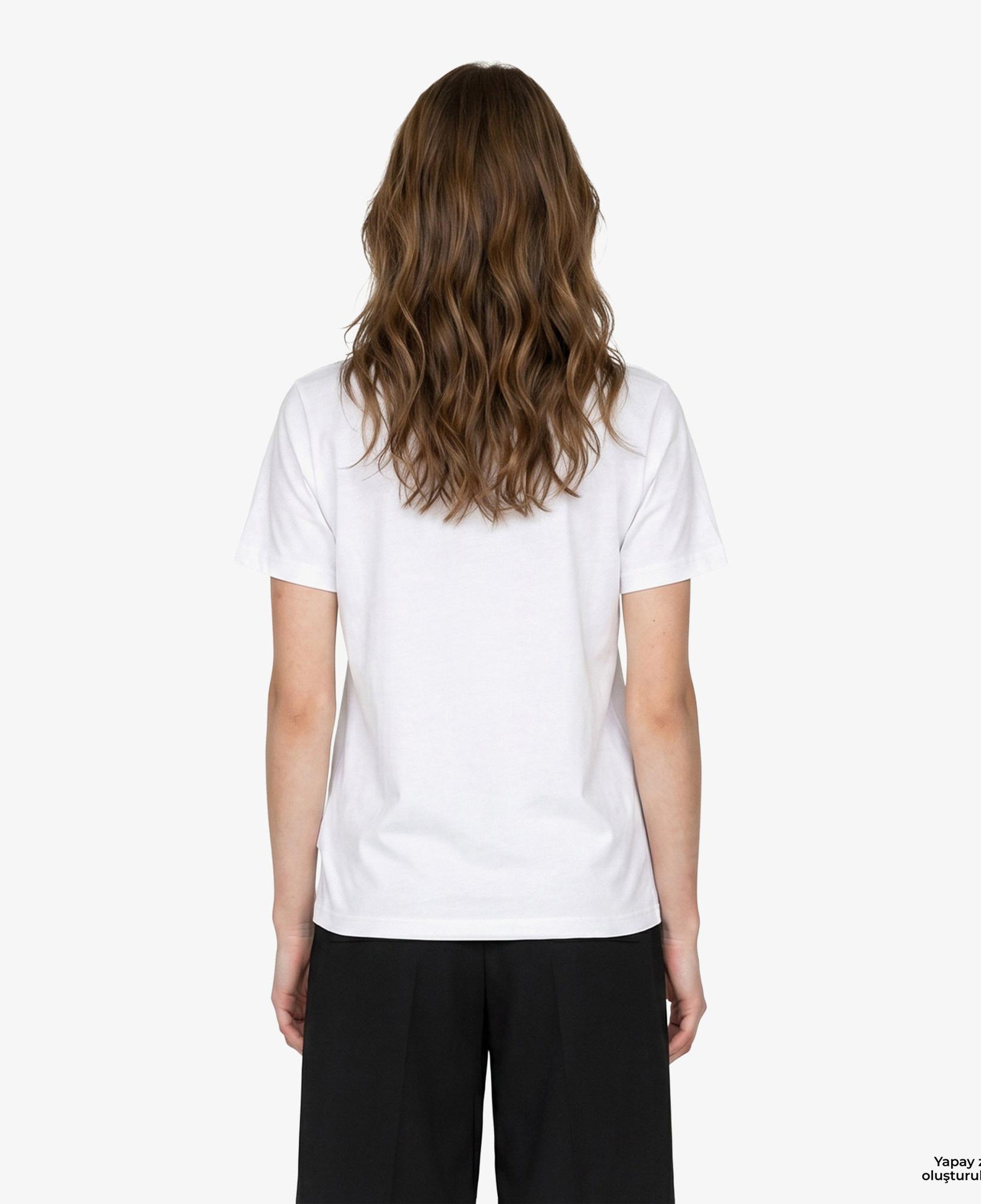 Fred Perry Kadın Beyaz T-Shirt