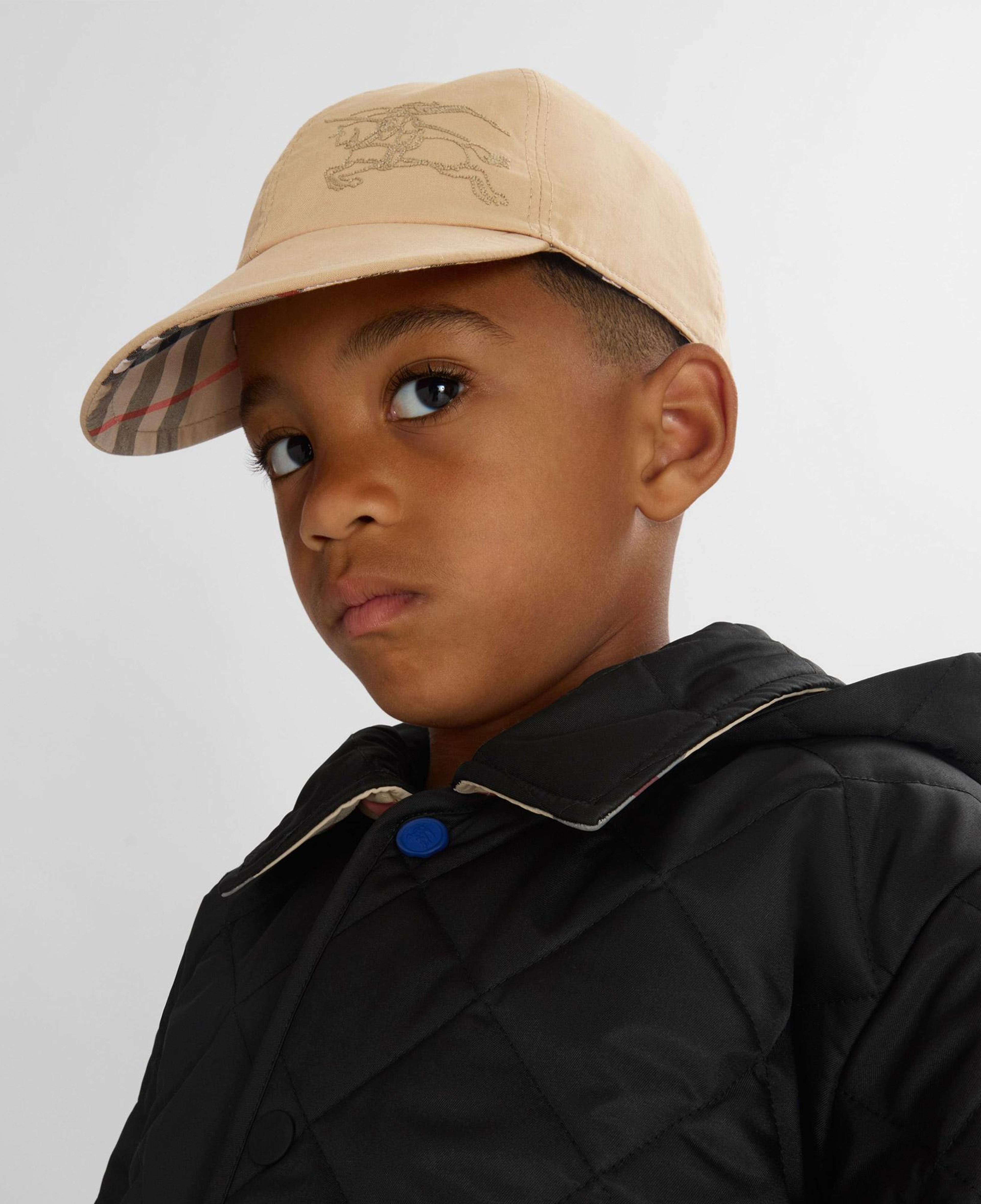 Burberry Reversible Pamuklu Baseball Çocuk Bej Şapka