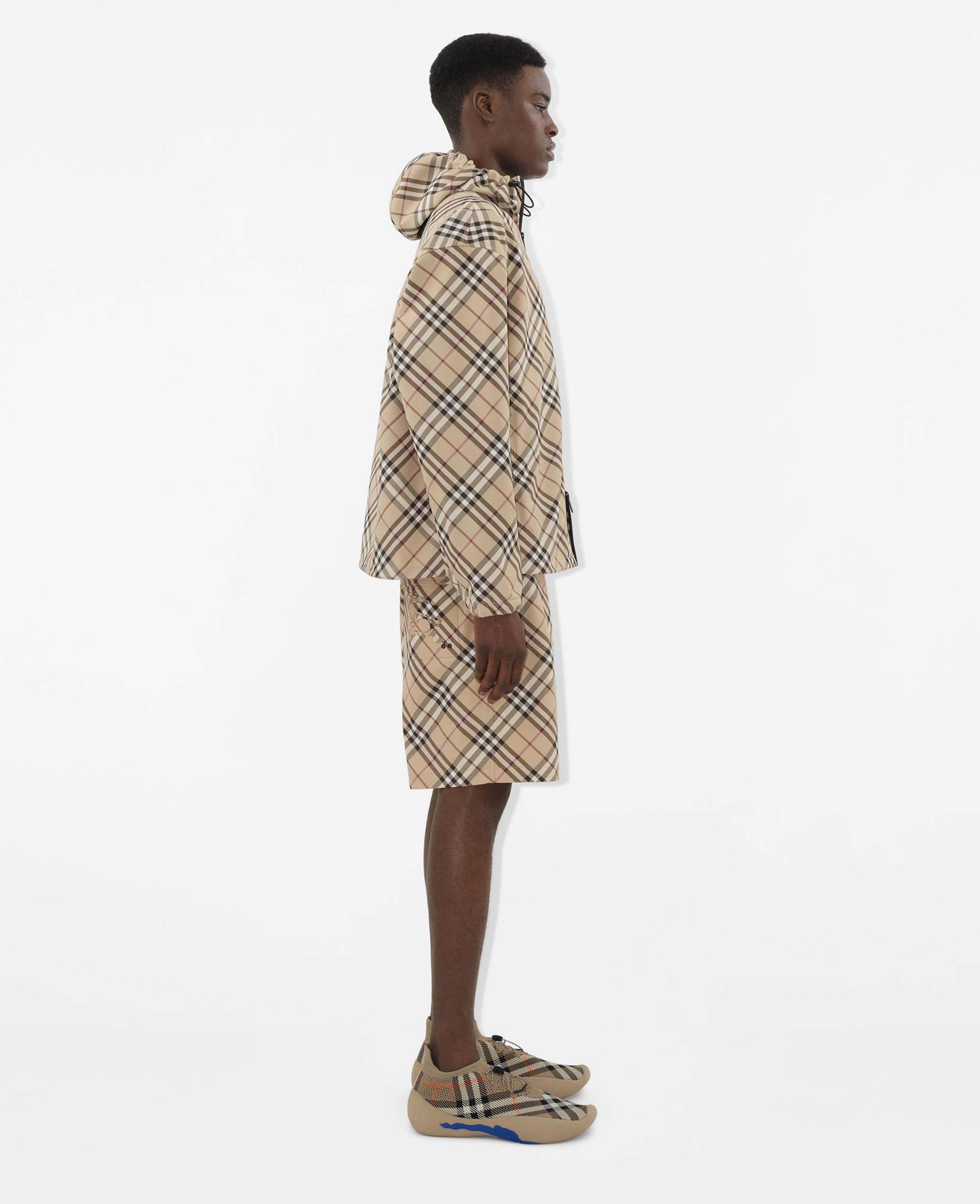 Burberry Tec Twill Erkek Krem Şort