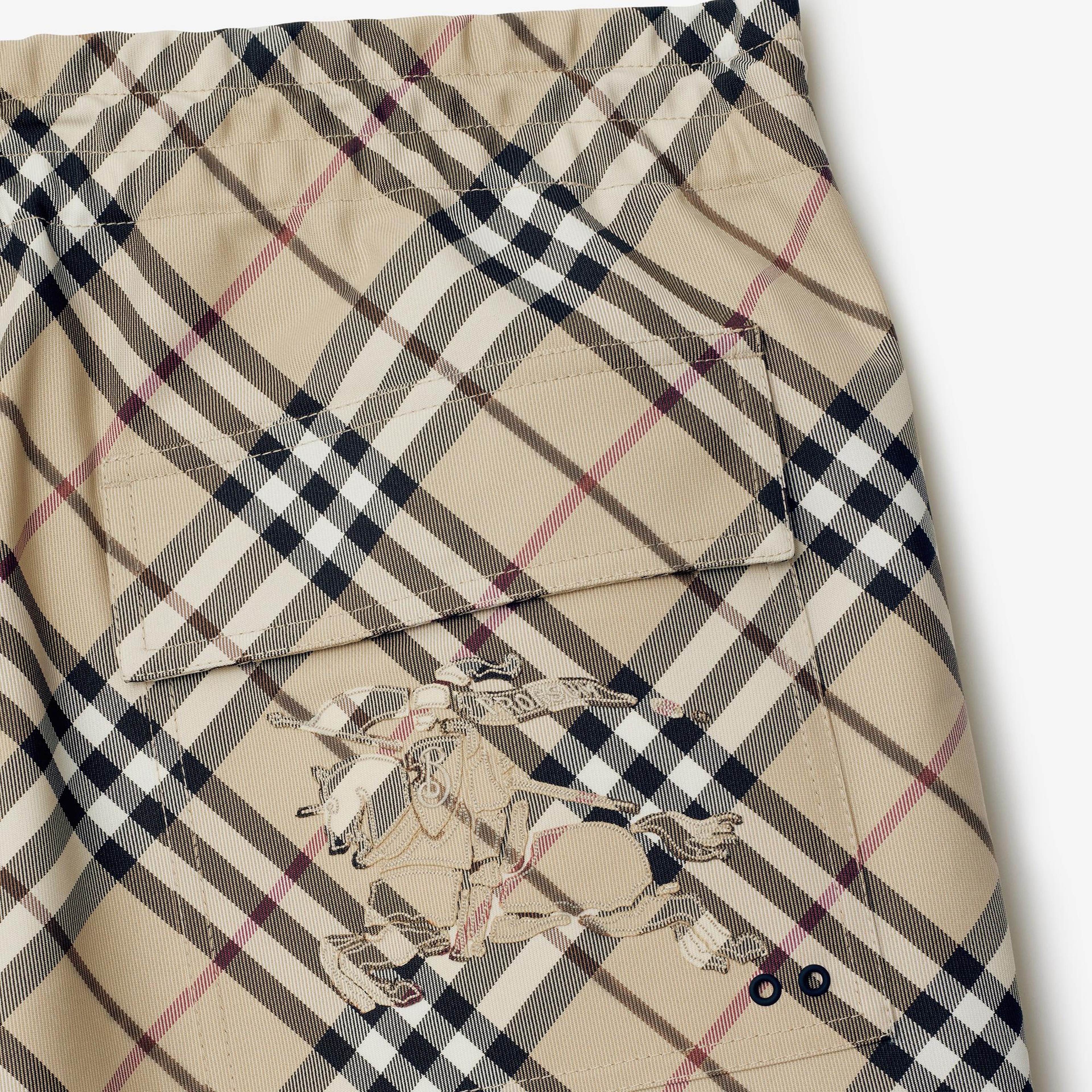 Burberry Tec Twill Erkek Krem Şort