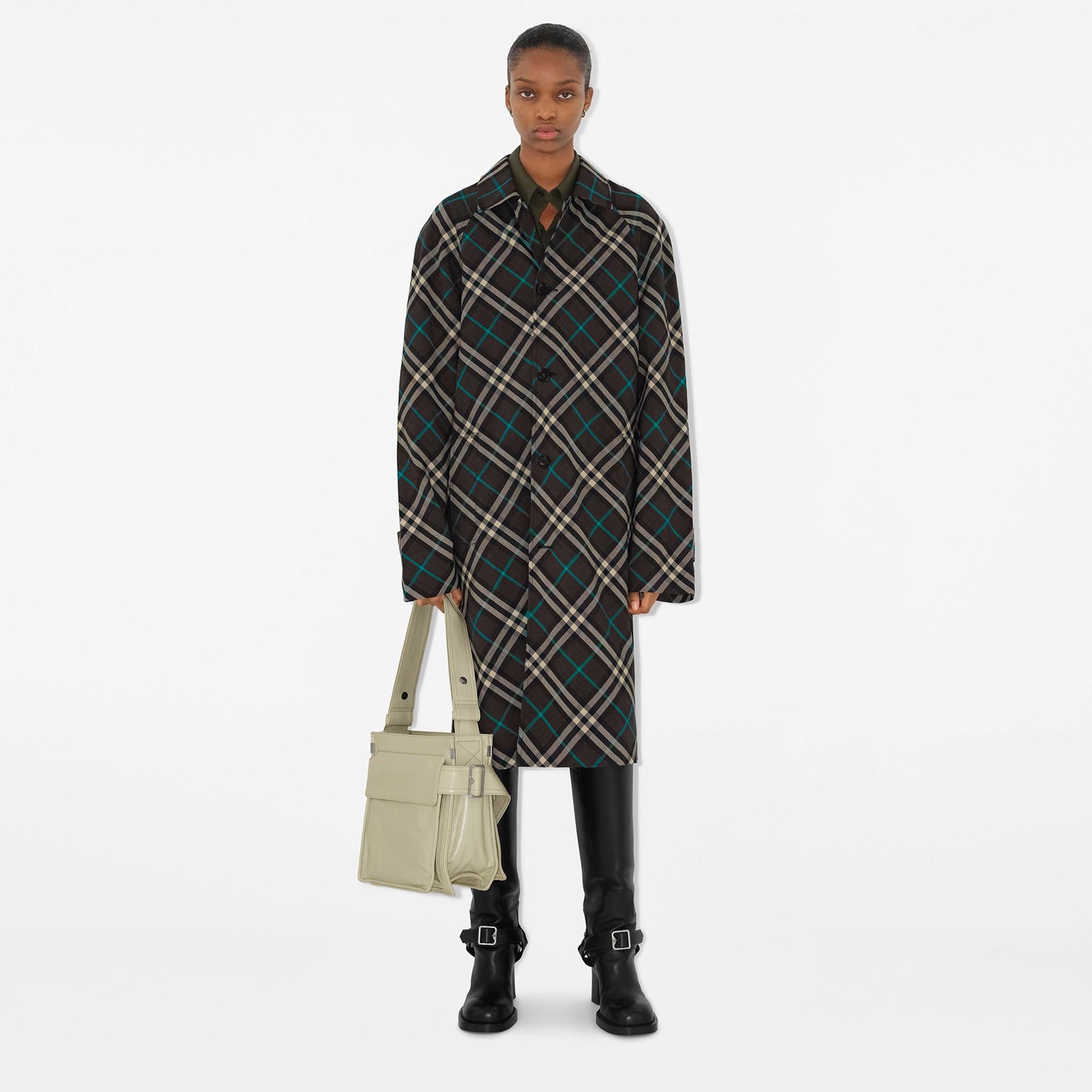 Burberry Kadın Gri Deri Çanta