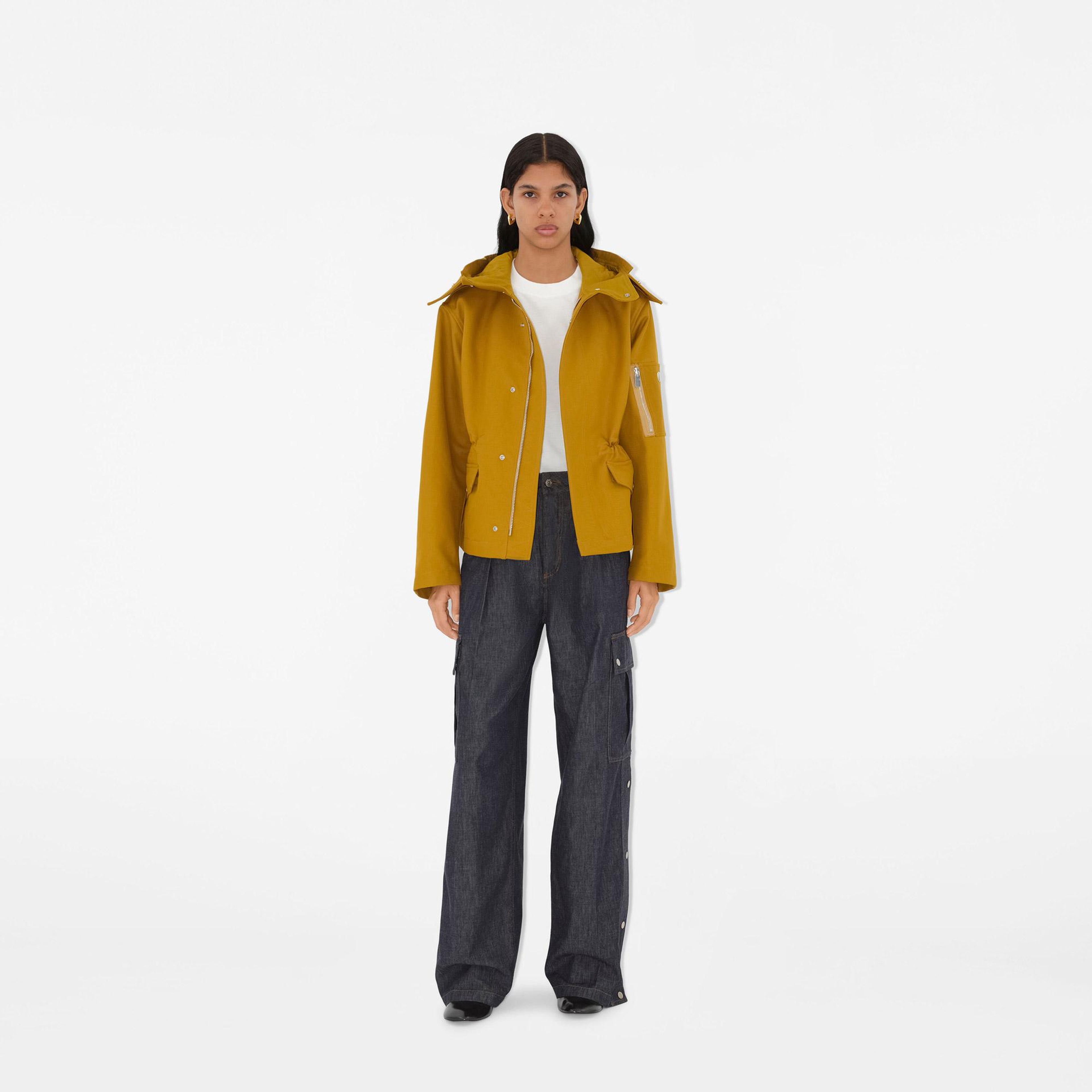 Burberry Kadın Kahverengi Mont