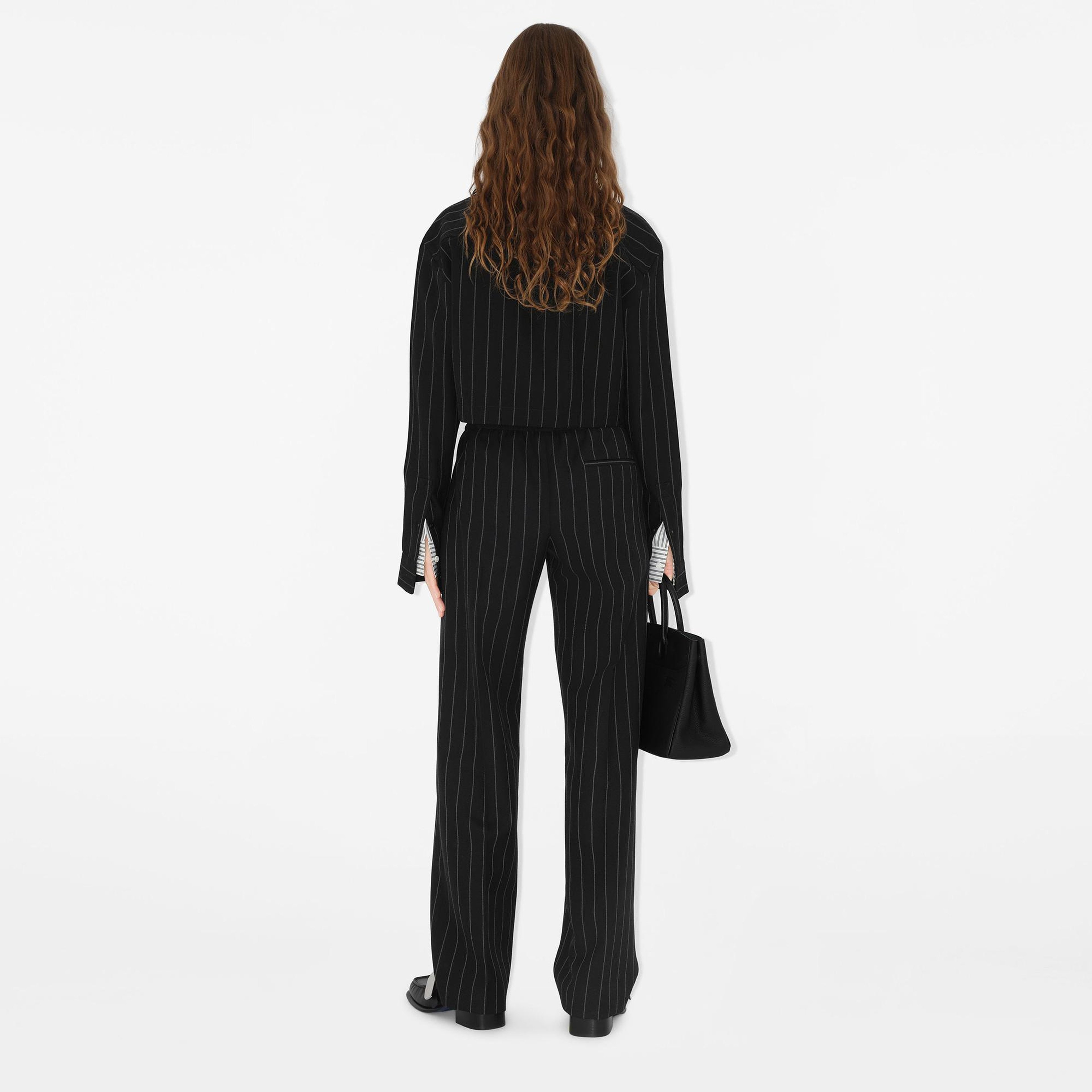 Burberry Tec Cropped Pinstriped Wool Kadın Lacivert Gömlek