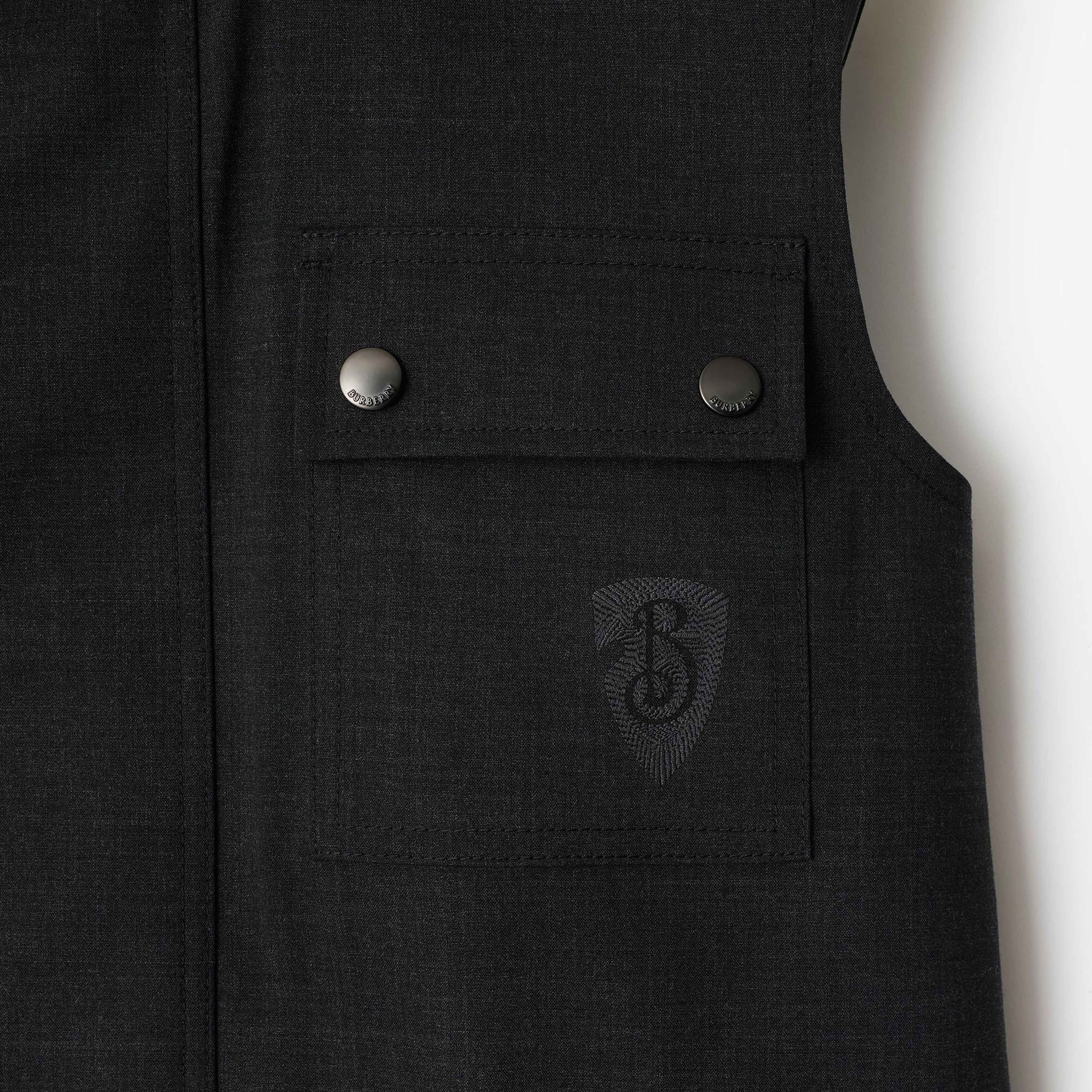 Burberry Tec Bonded Wool Gilet Kadın Gri Yelek
