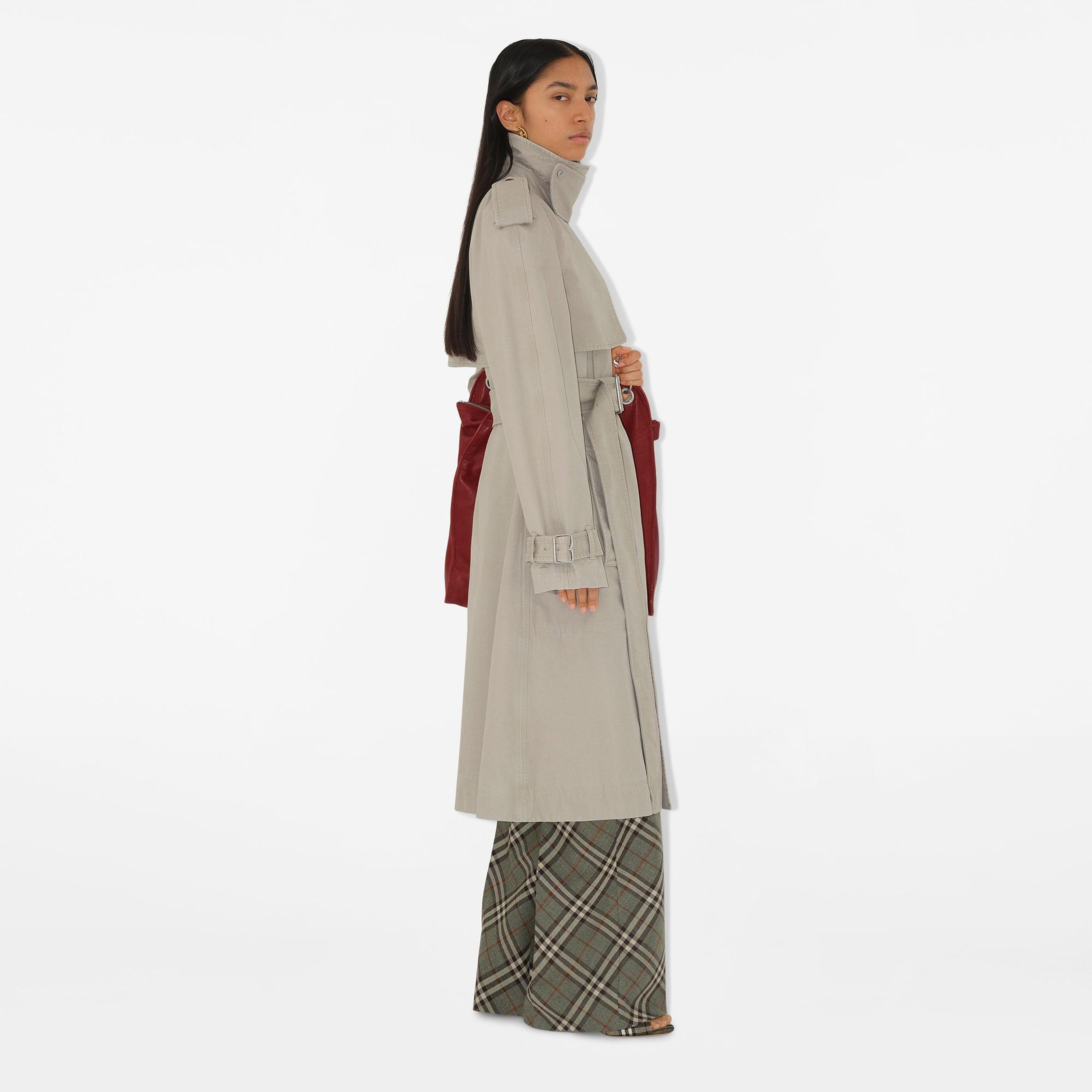 Burberry Tec Long Cotton Kadın Krem Trençkot