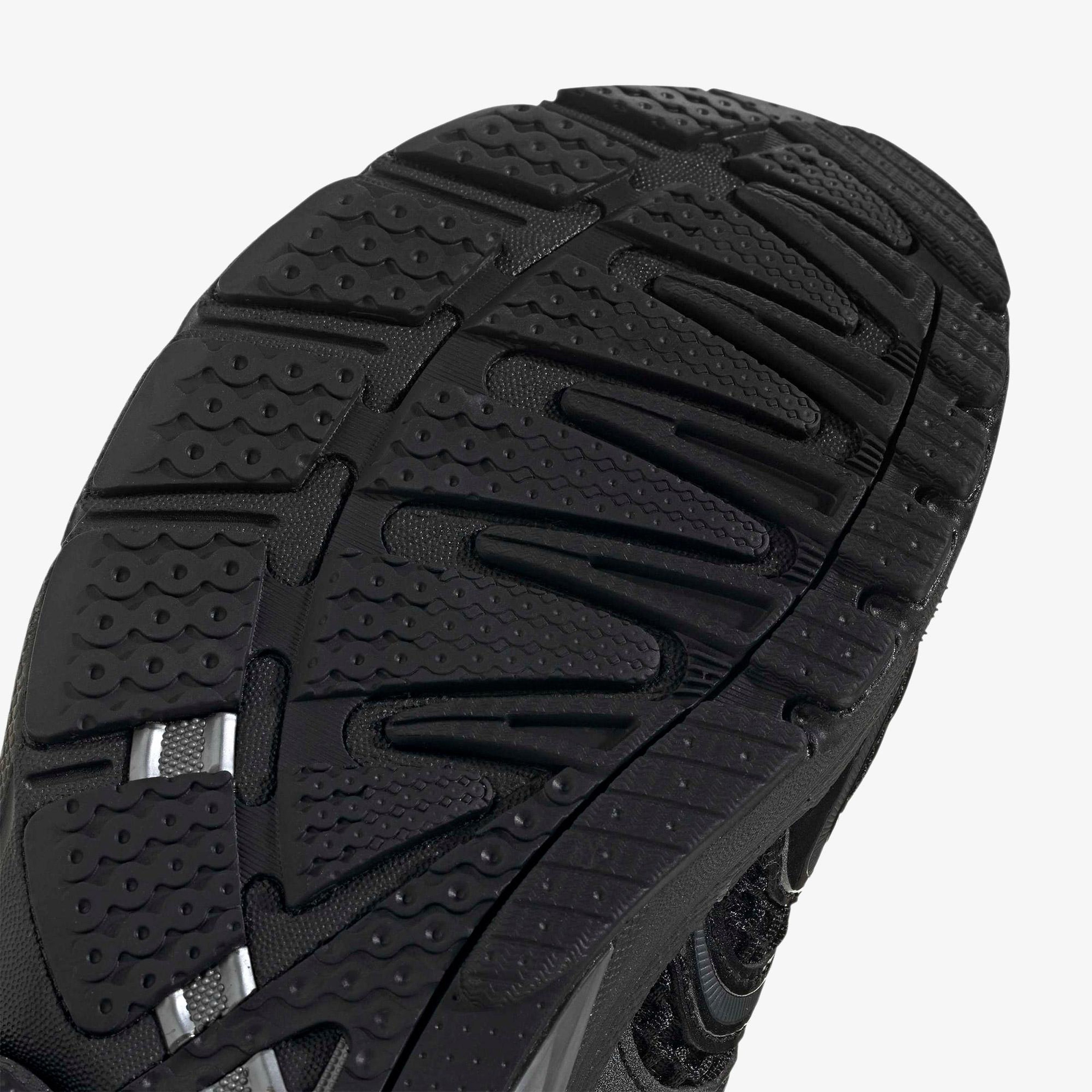 adidas Adistar Control 5 Erkek Siyah Spor Ayakkabı