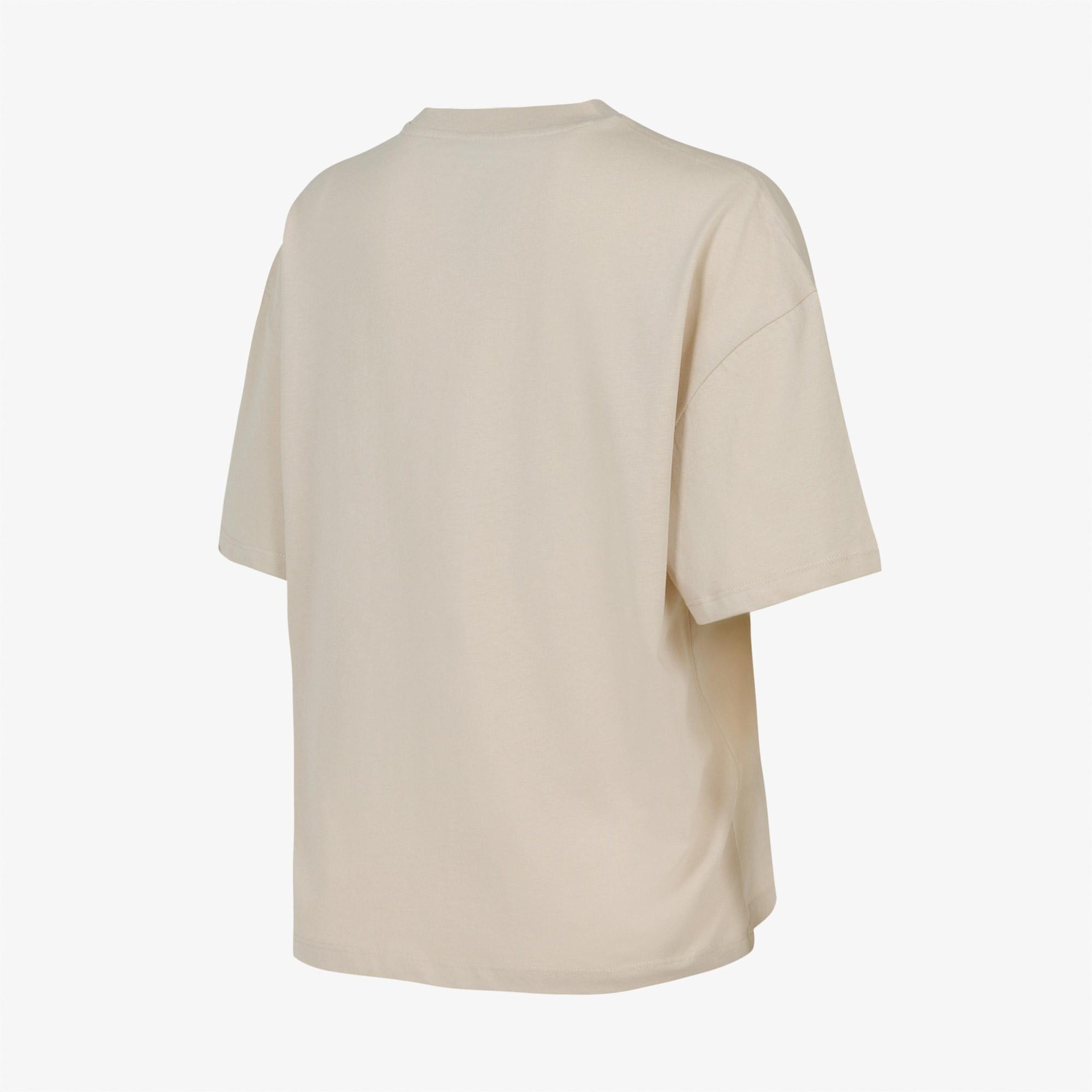 New Balance Lifestyle Kadın Bej T-Shirt