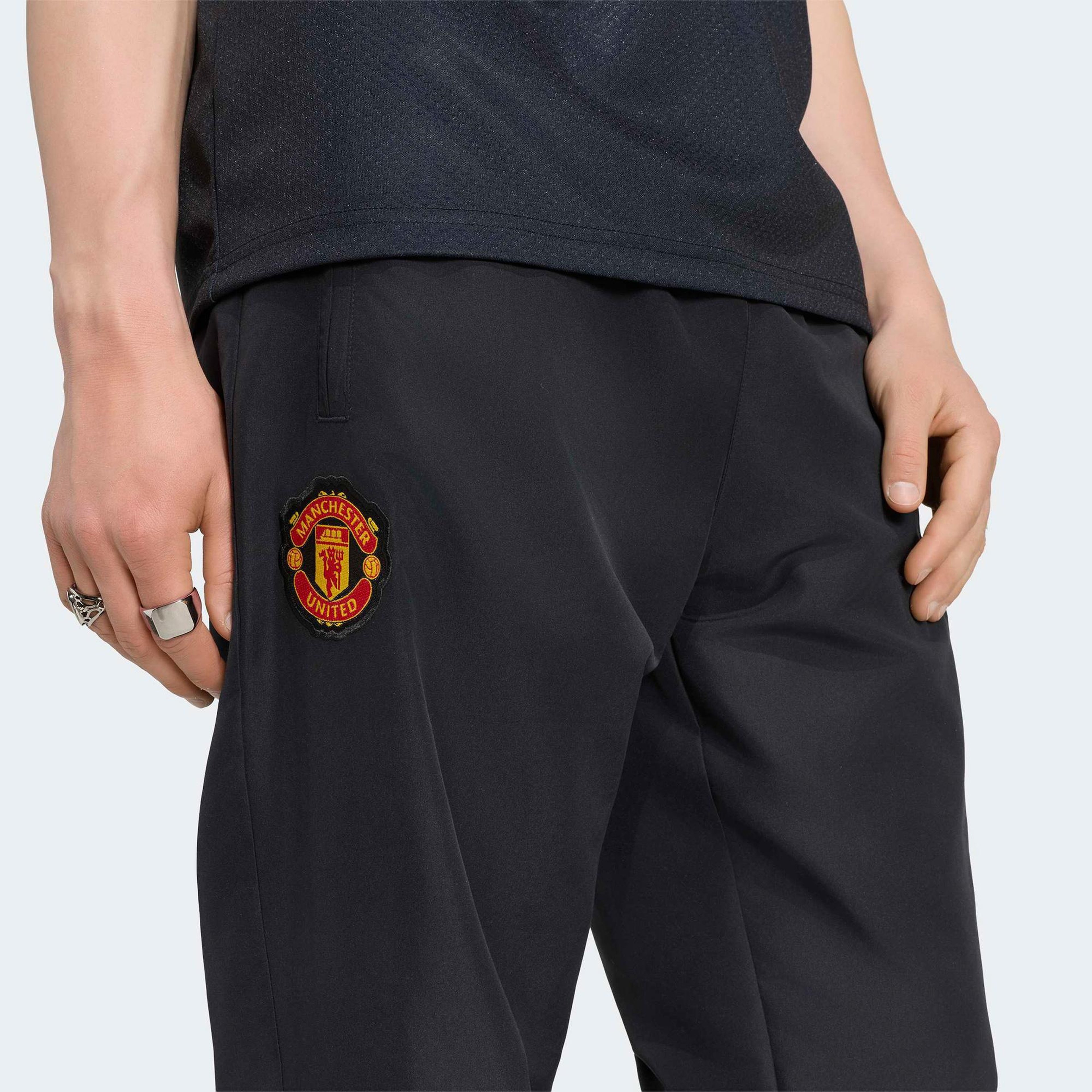 adidas Manchester United St Erkek Siyah Eşofman Altı