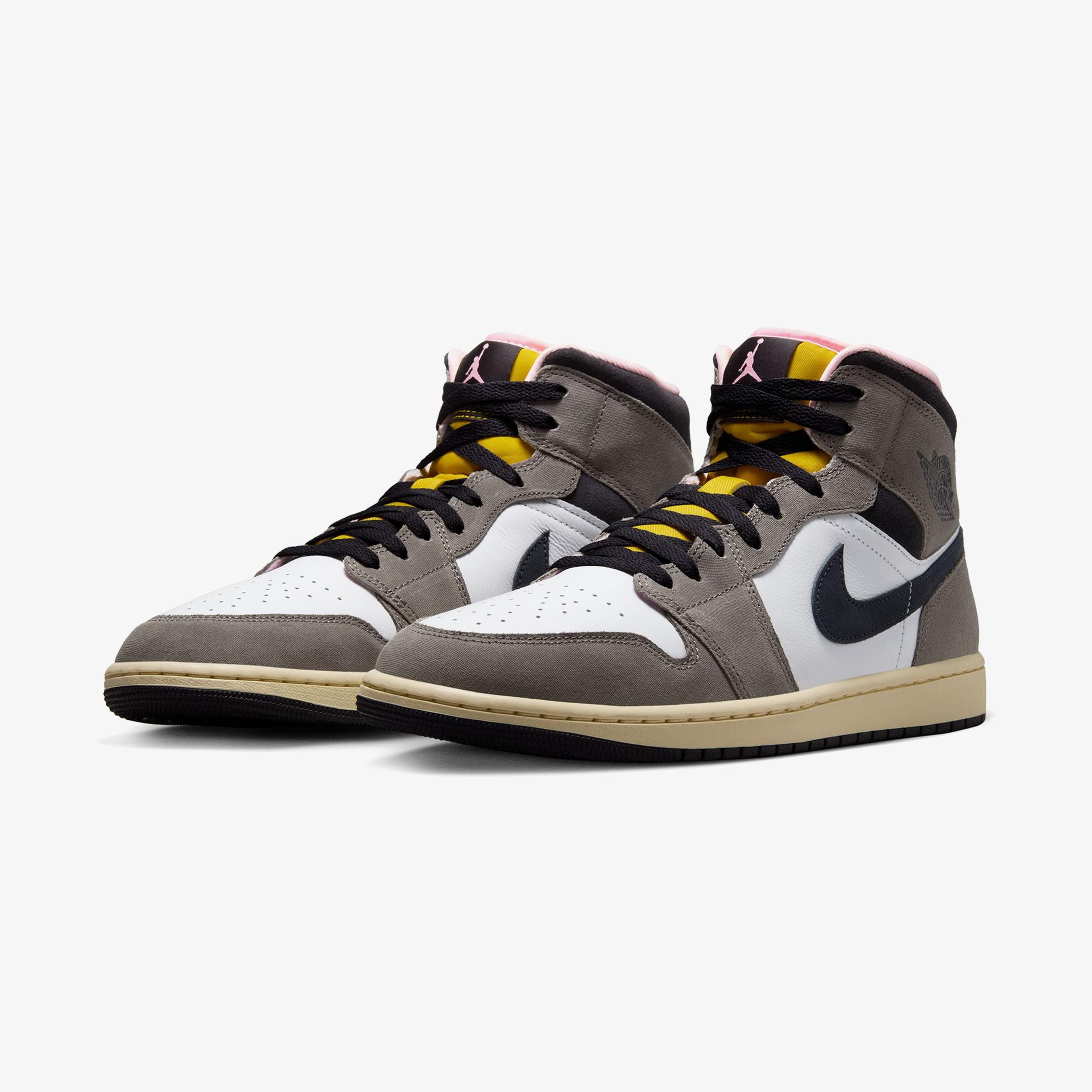 Jordan Air 1 Mid SE Erkek Beyaz Spor Ayakkabı
