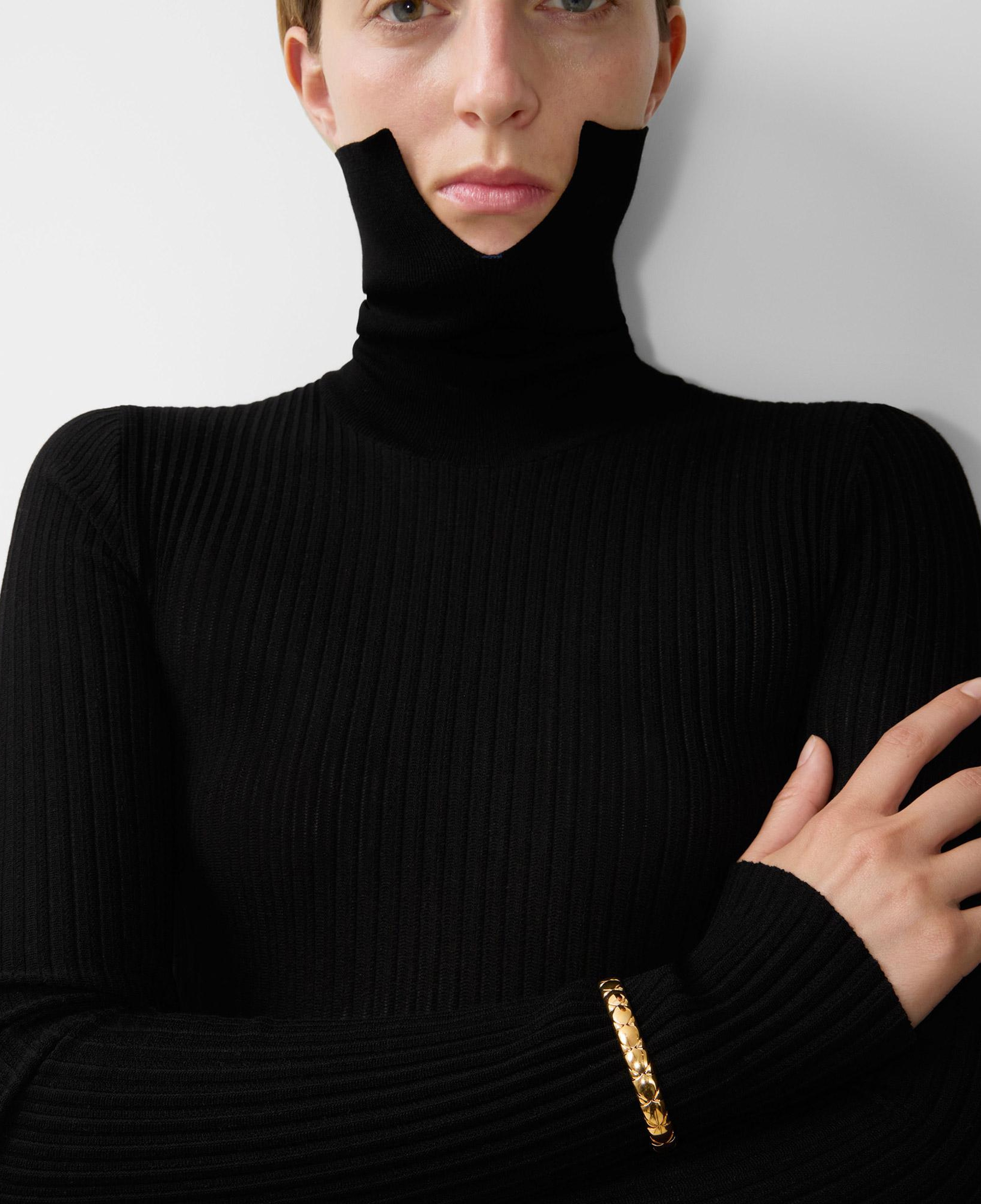 Burberry Kadın Altın Takı
