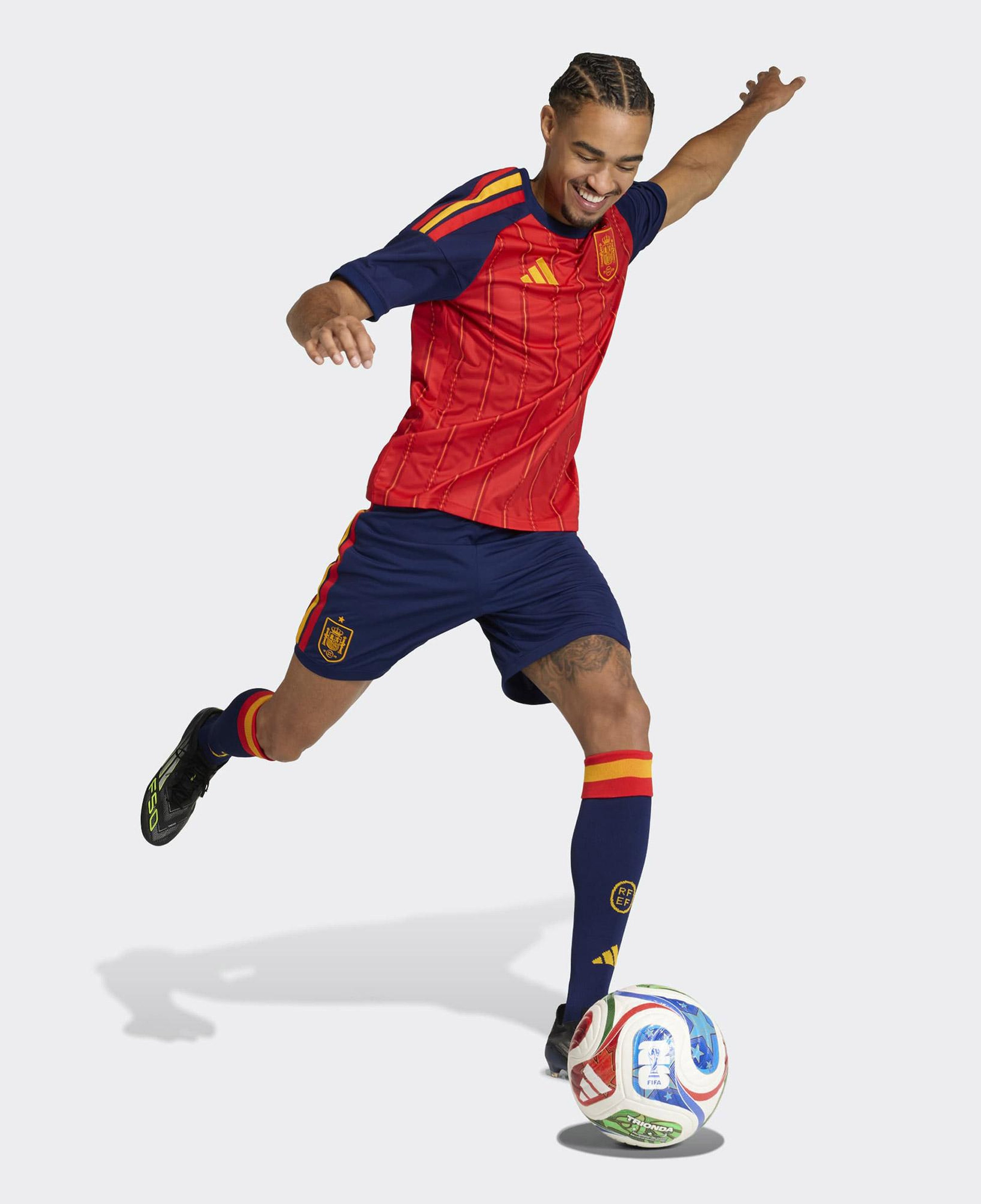 adidas İspanya 26 İç Saha Erkek Mavi Şort