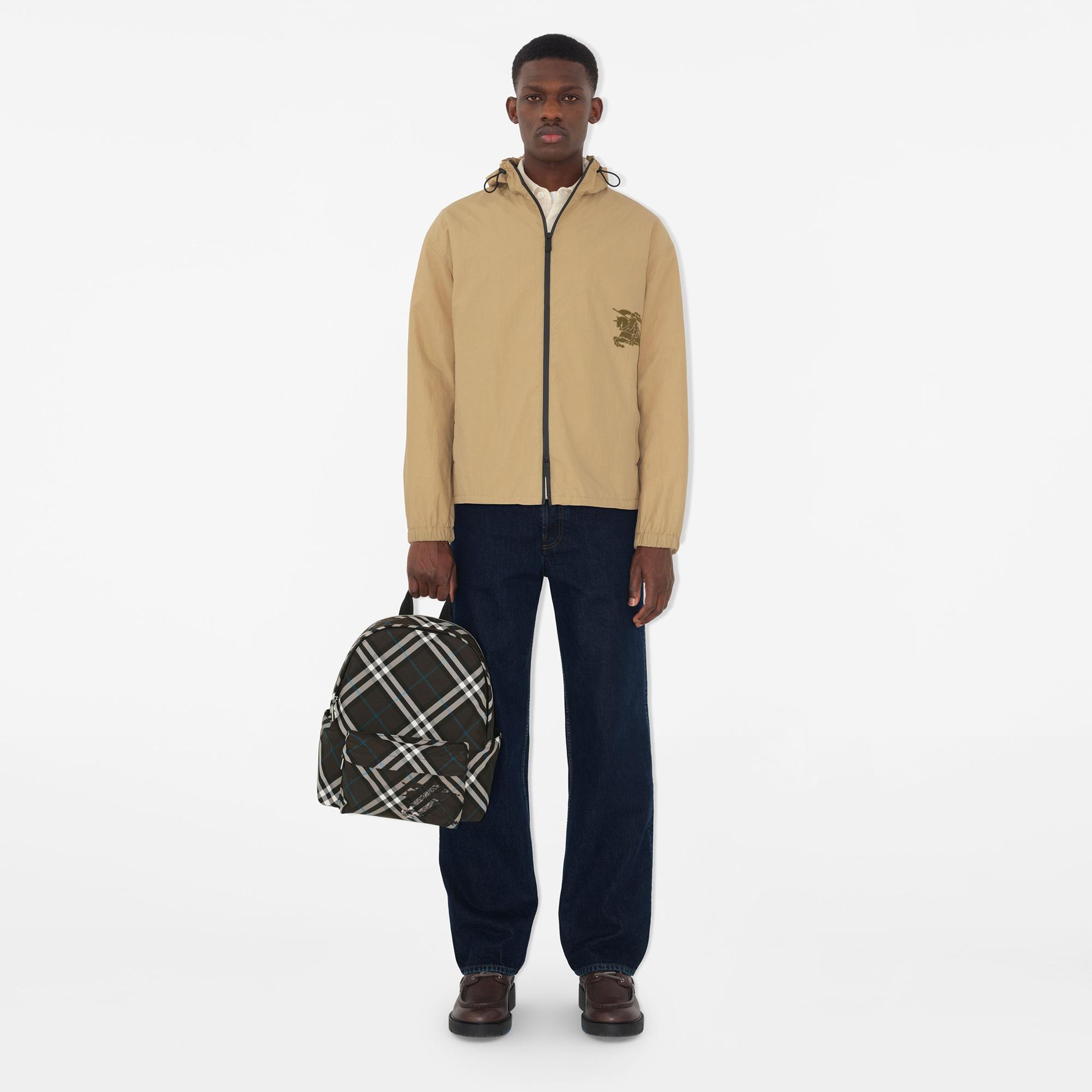 Burberry Classics Small Erkek Haki Sırt Çantası