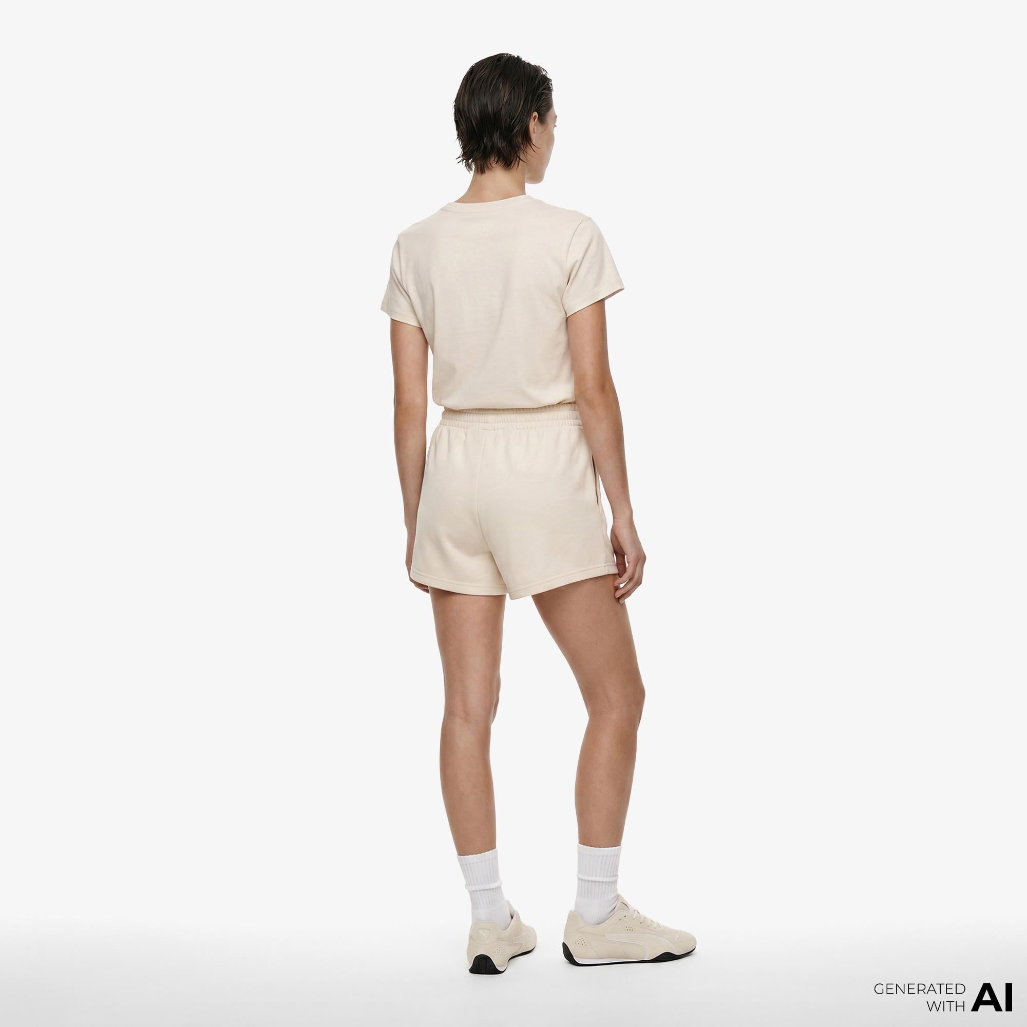 Puma Ess Script High-Waist Kadın Krem Şort