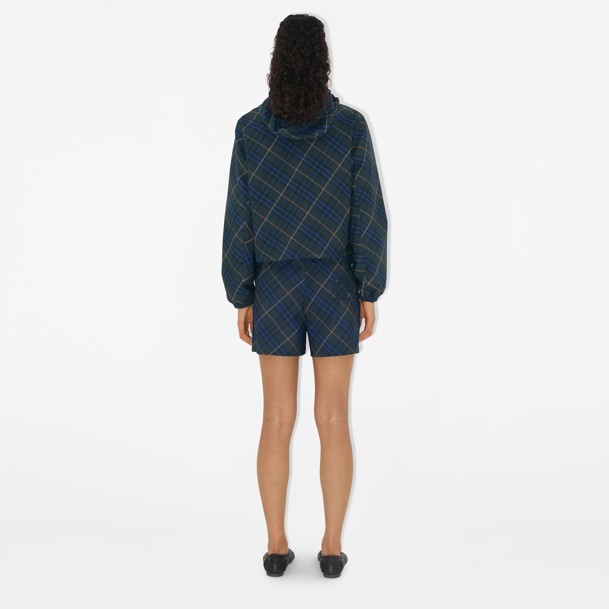 Burberry Tec Kadın Lacivert Şort