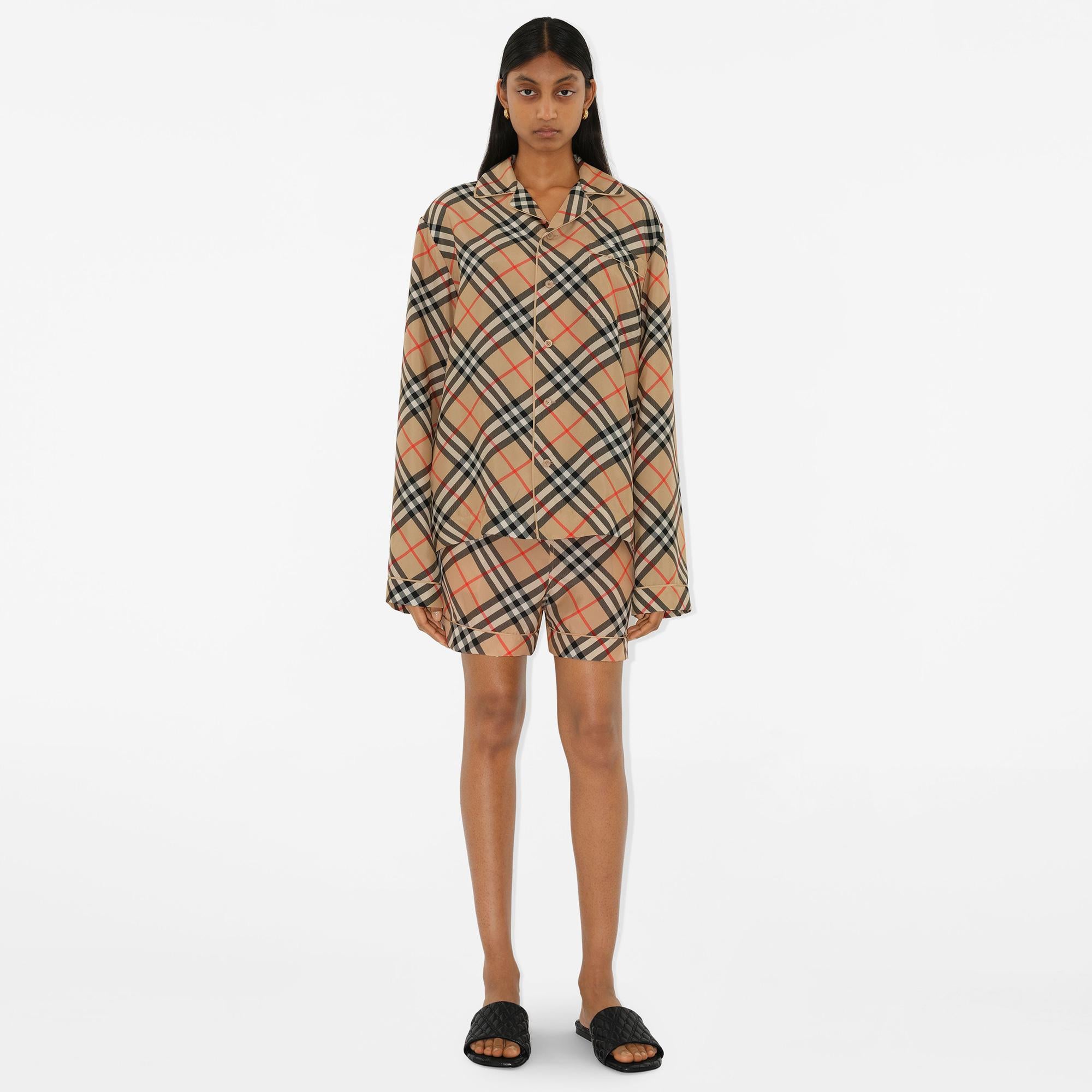 Burberry Kadın Siyah Terlik
