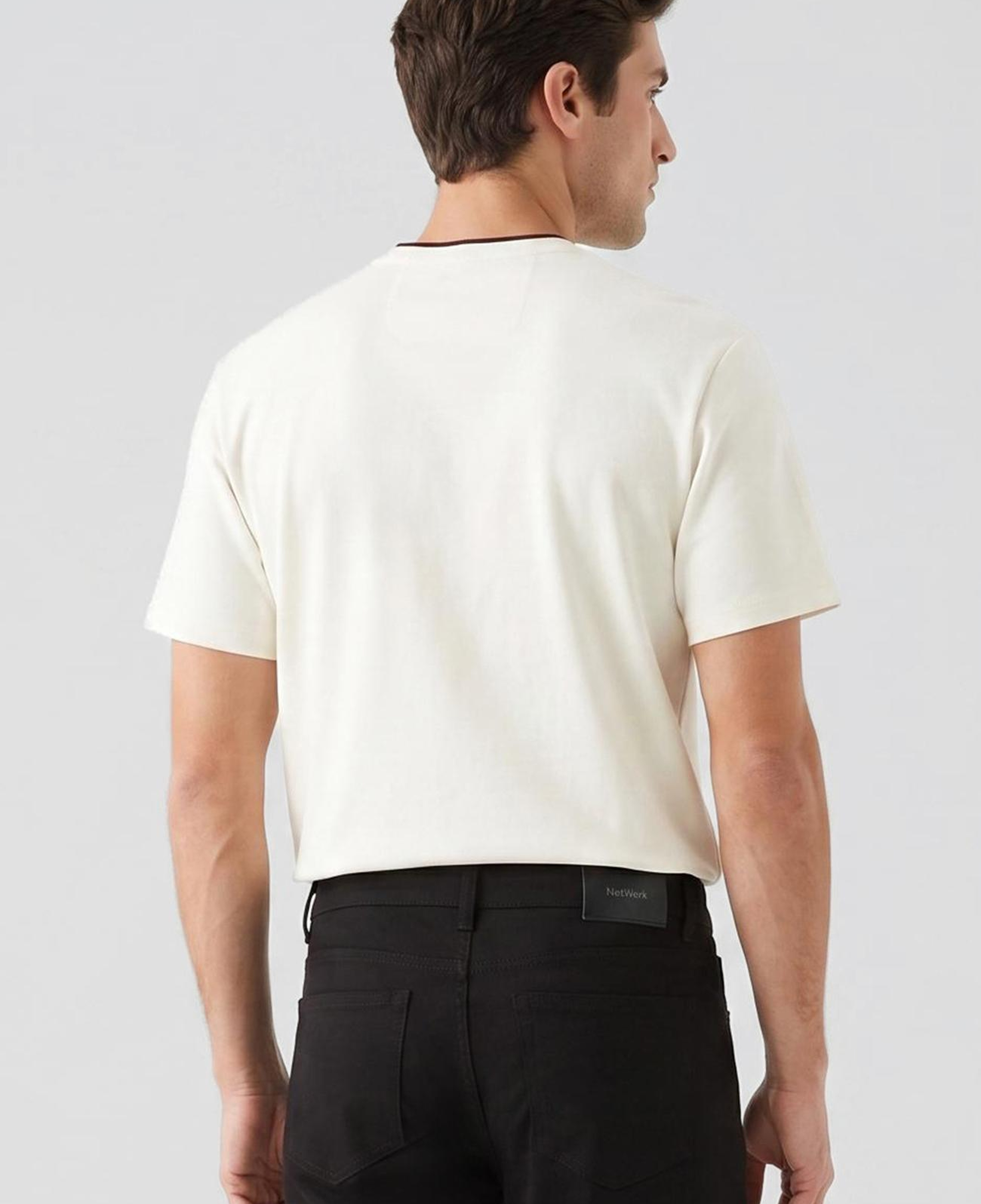 Network Erkek Kırık Beyaz Satranç Baskılı T-shirt