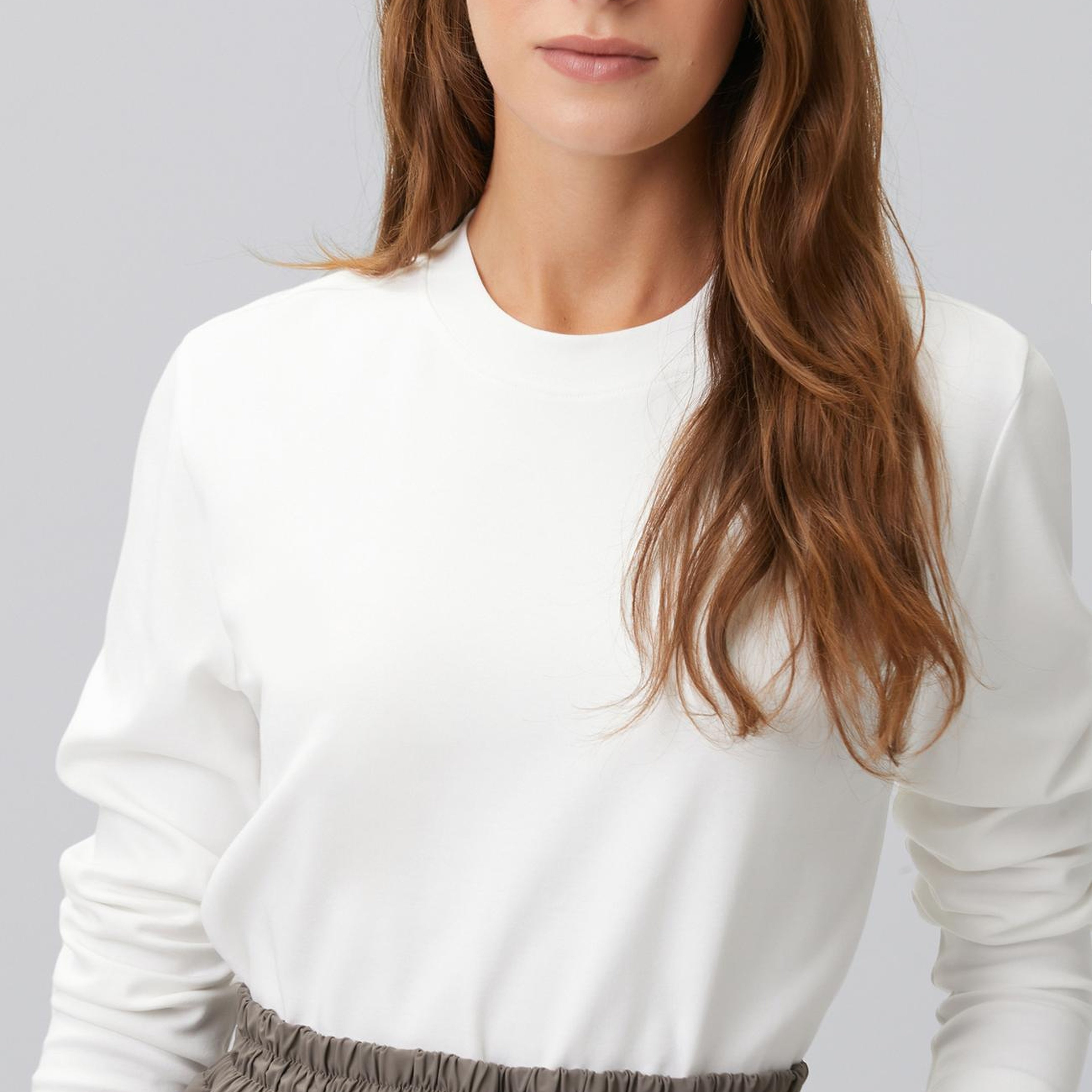 Network Kadın Beyaz Bisiklet Yaka Basic Sweatshirt