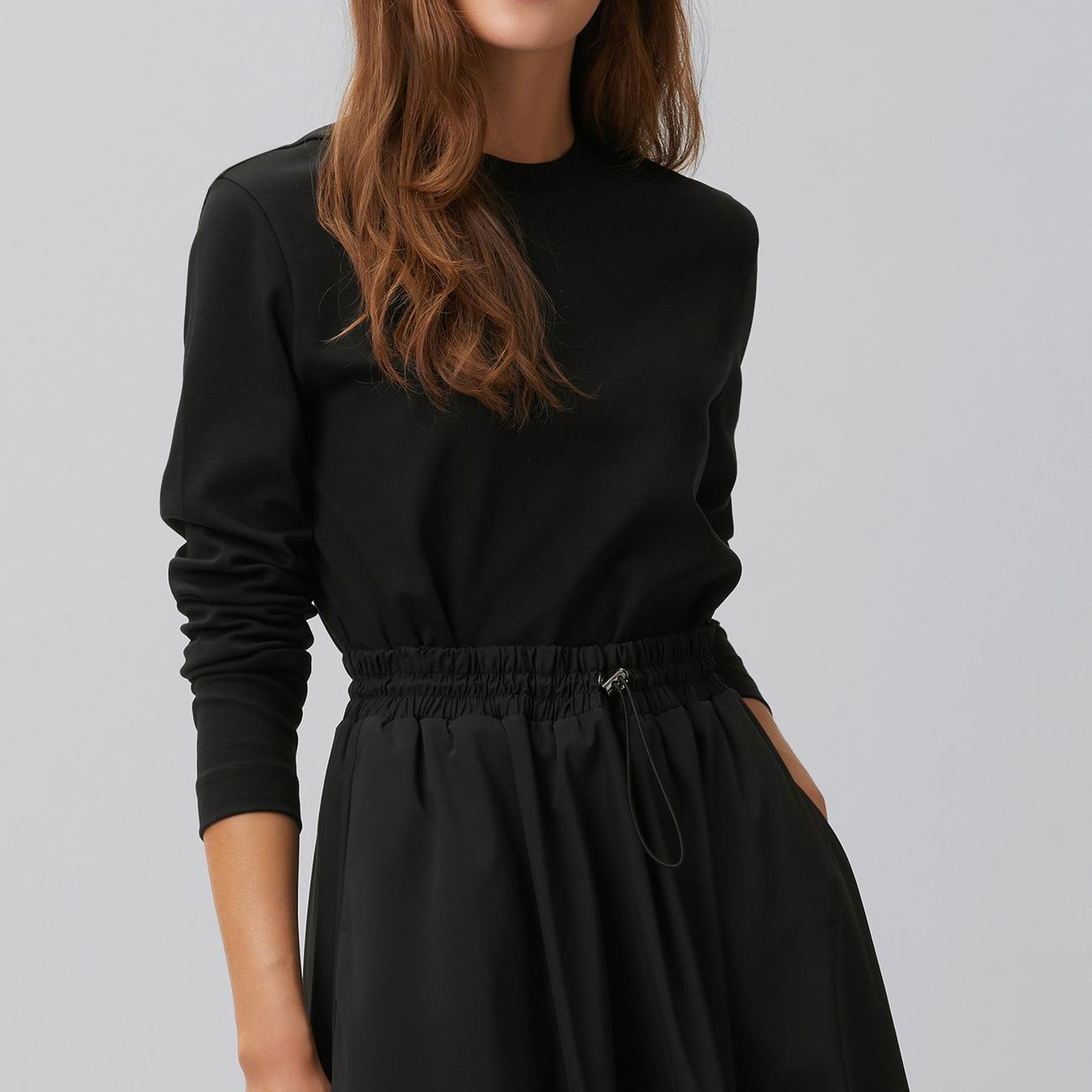 Network Kadın Siyah Bisiklet Yaka Basic Sweatshirt