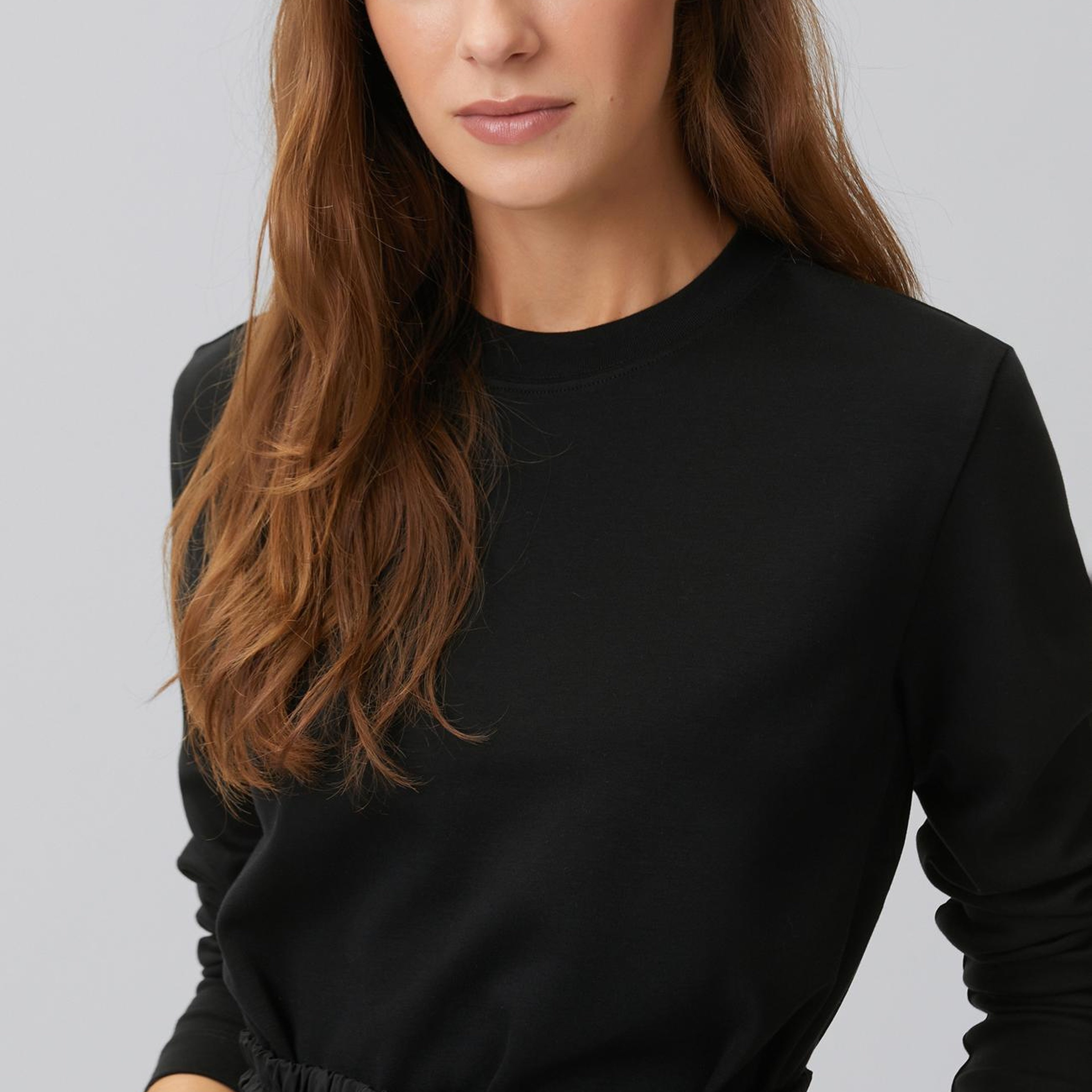 Network Kadın Siyah Bisiklet Yaka Basic Sweatshirt