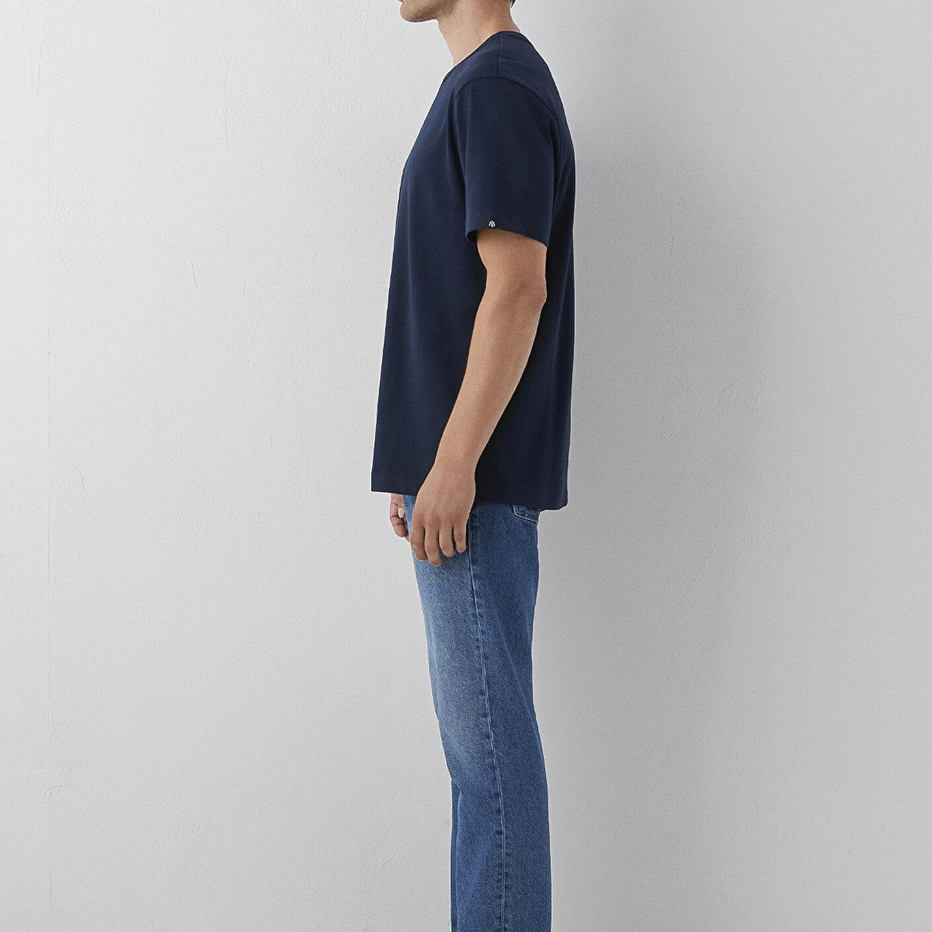 Mavi Lacivert Basic Tişört Regular Fit / Normal Kesim 0613509-70490