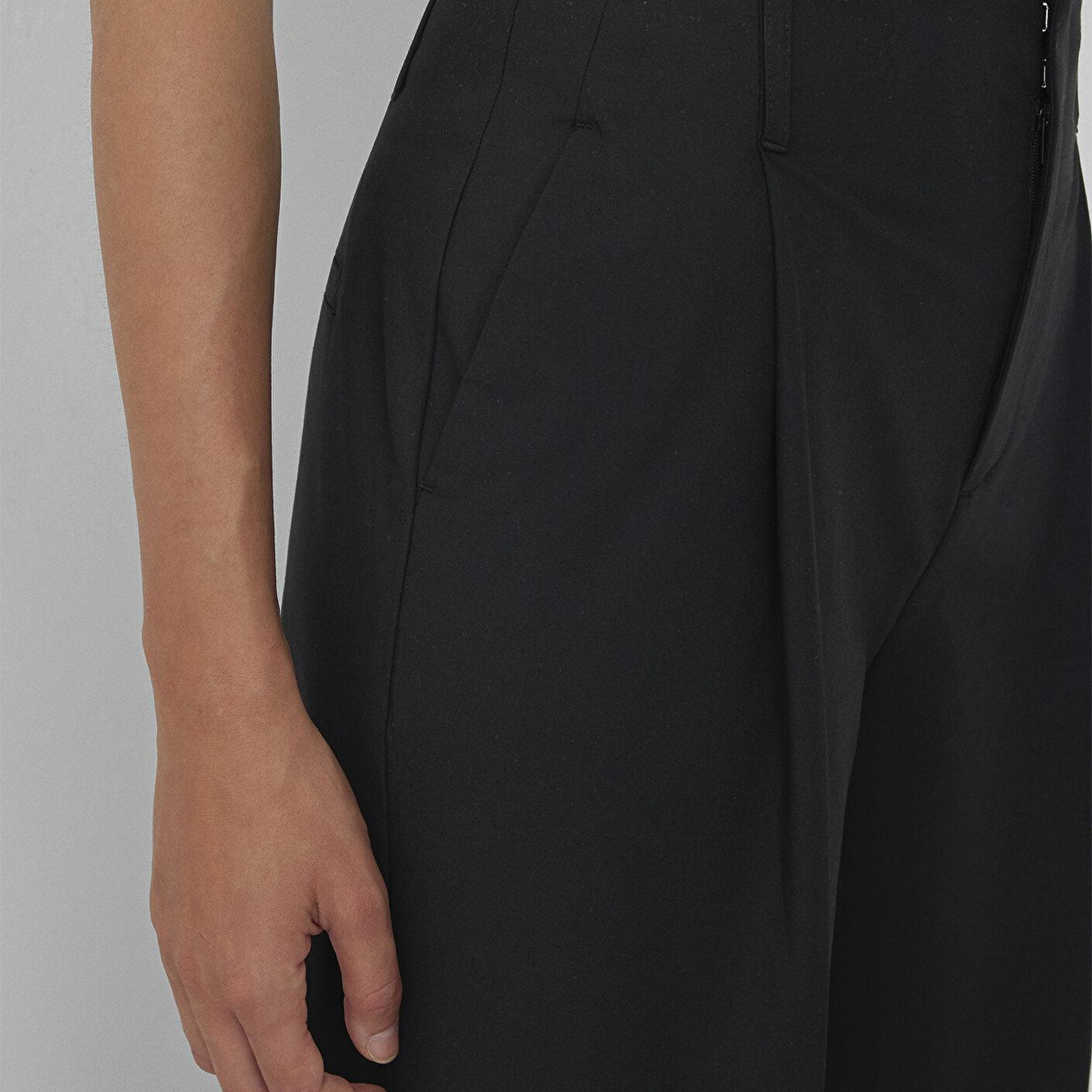 Mavi Siyah Pantolon 1011232-900