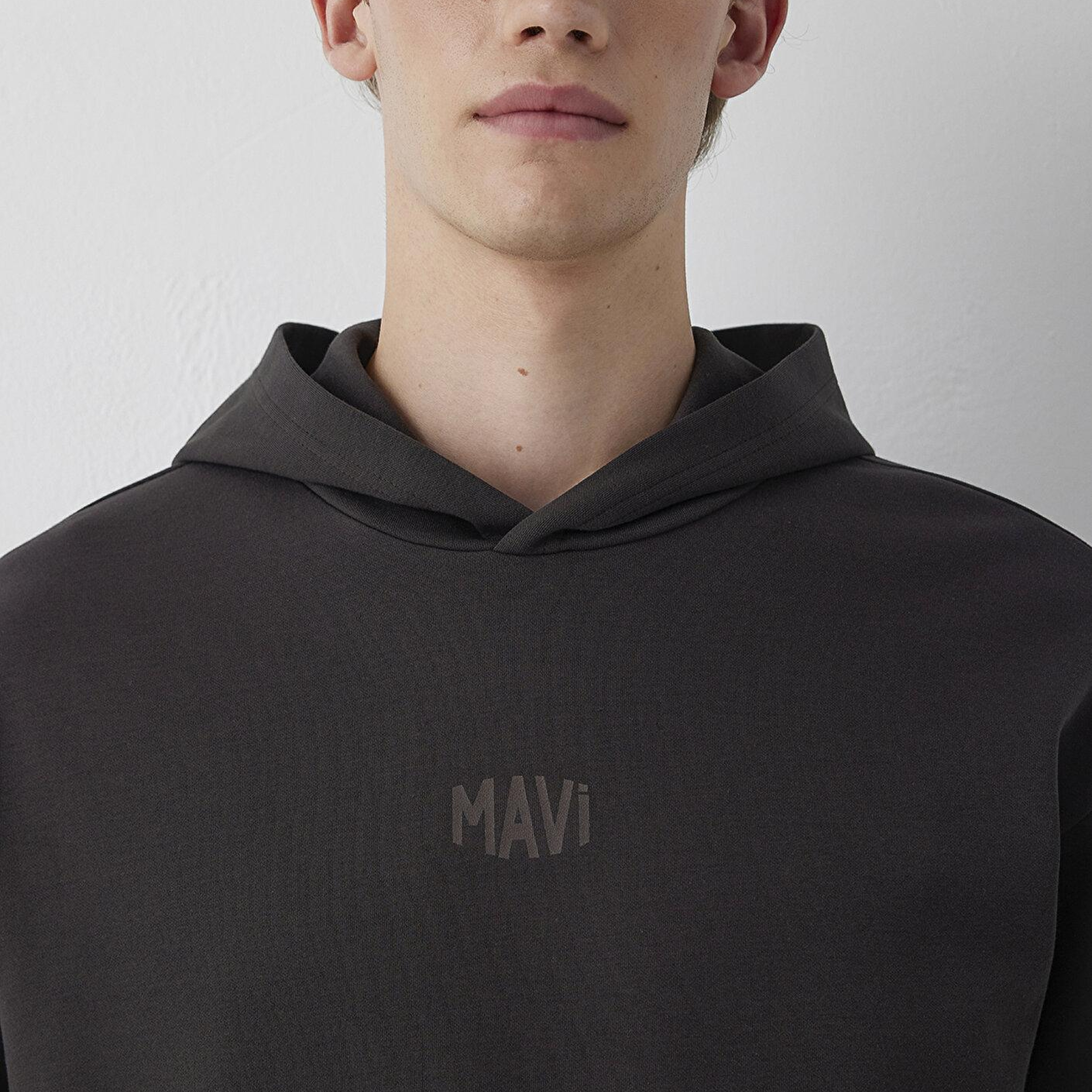 Mavi Mavi Logo Baskılı Kapüşonlu Kahverengi Sweatshirt 0S10680-90892