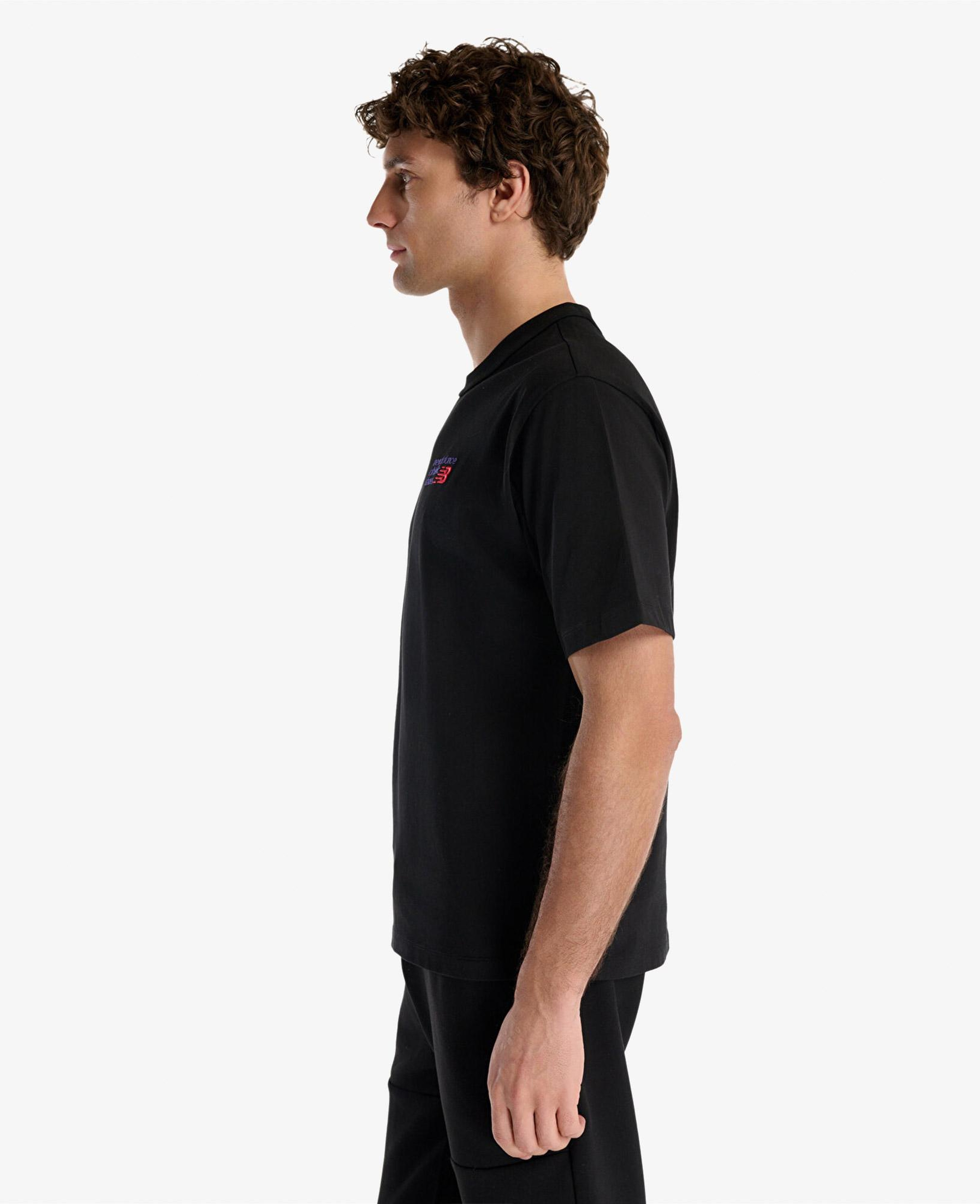 New Balance Lifestyle Erkek Siyah T-Shirt