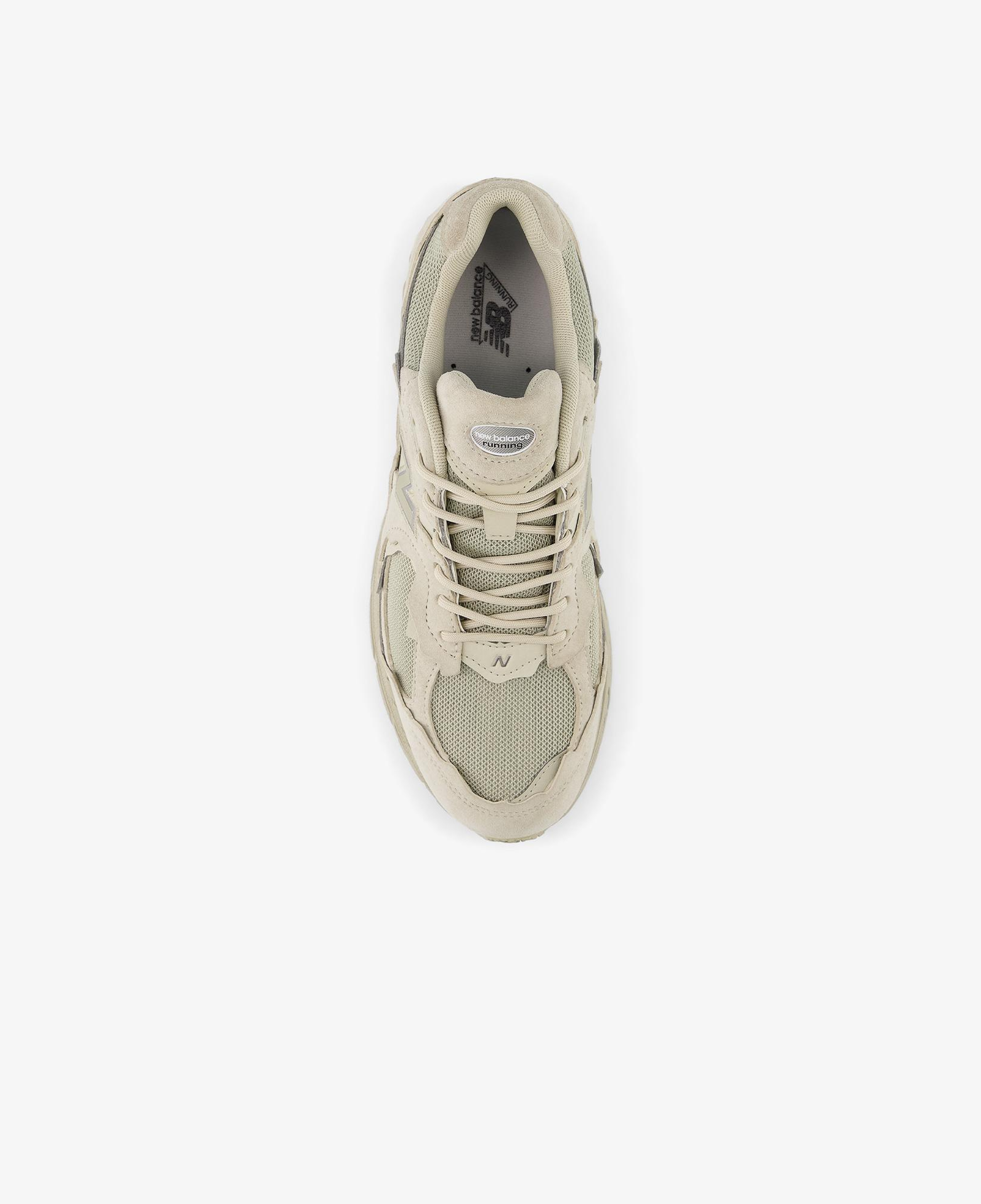 New Balance 2002 Lifestyle Kadın Bej Spor Ayakkabı