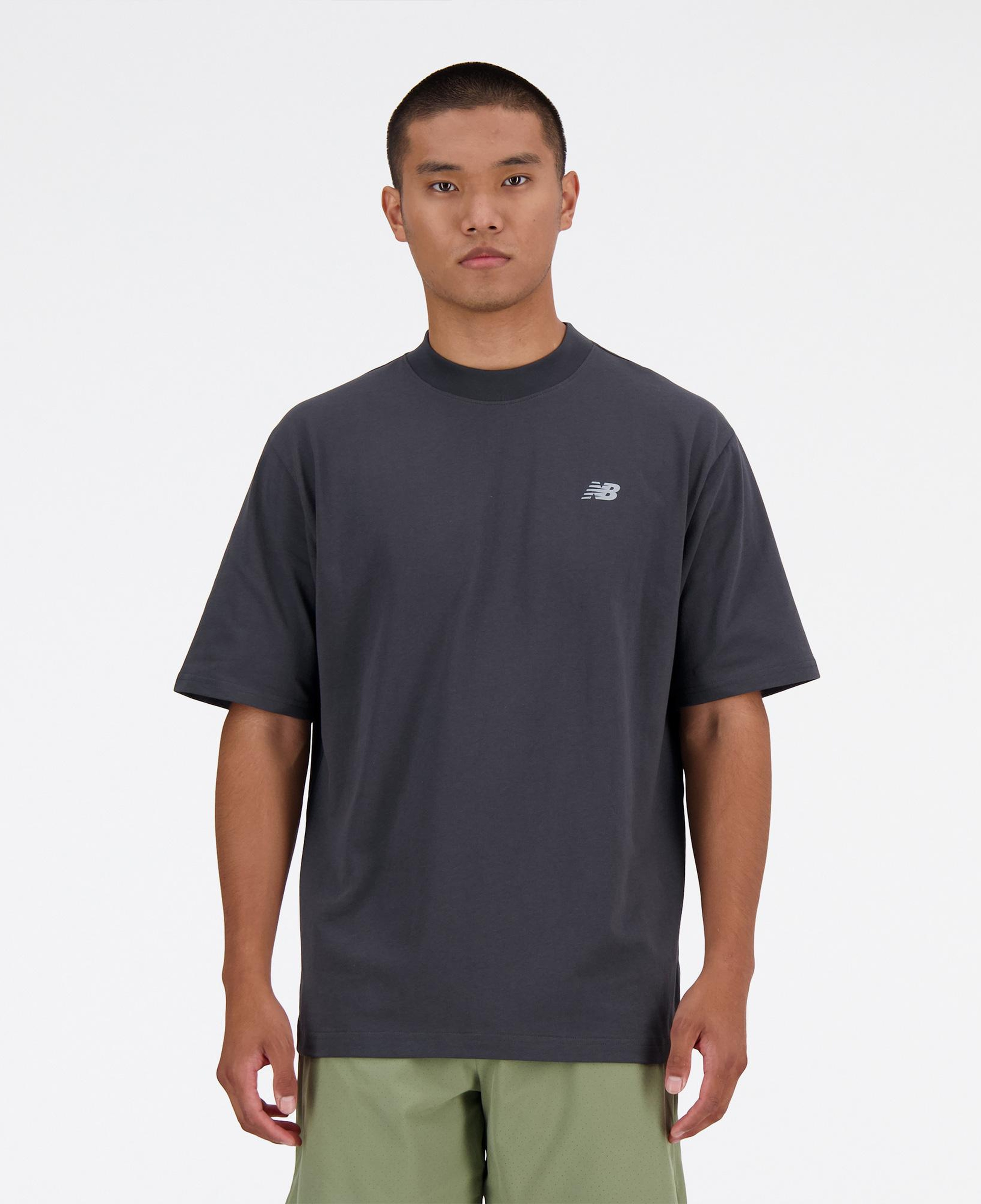New Balance Shifted Oversized Erkek T-Shirt